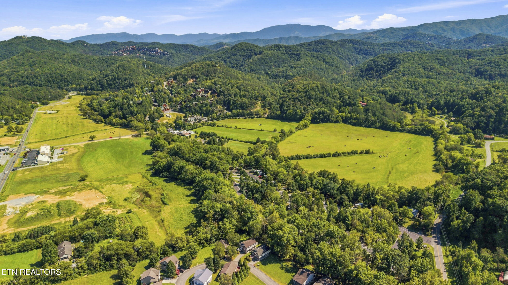 2032 Slippery Rock Circle Pigeon Forge TN 37862