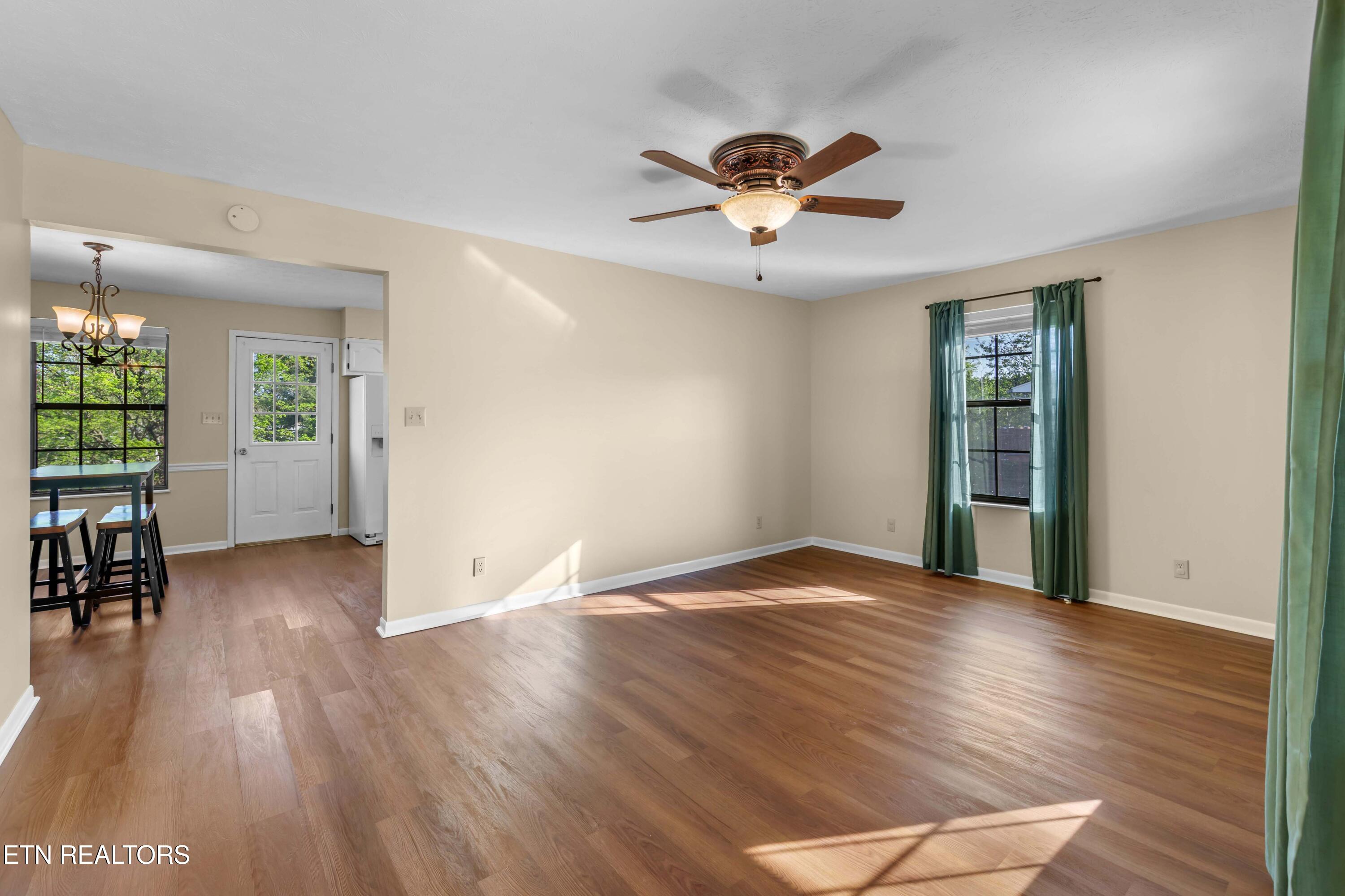 939 Fowler Street Clinton TN 37716