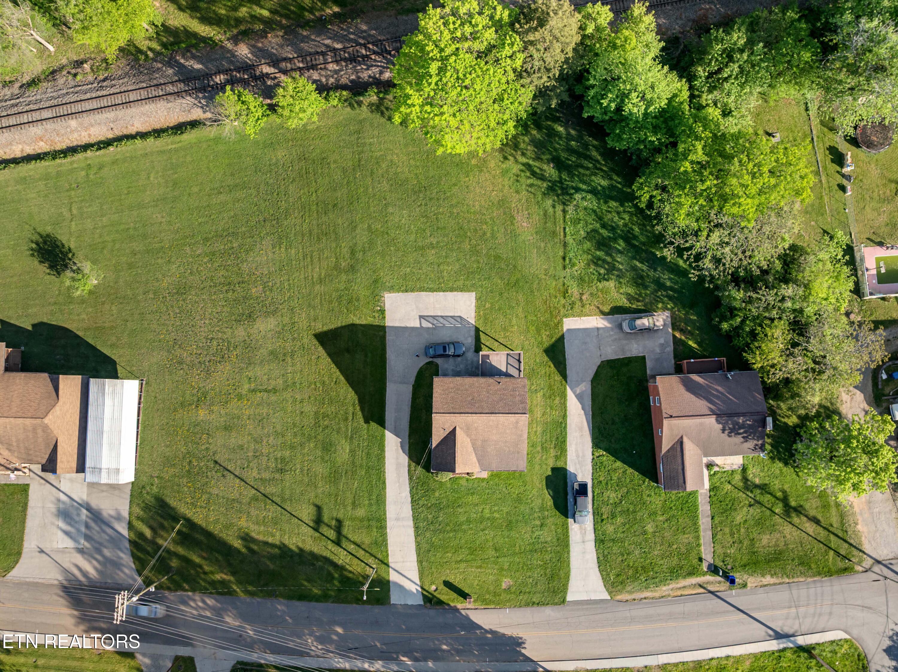 939 Fowler Street Clinton TN 37716