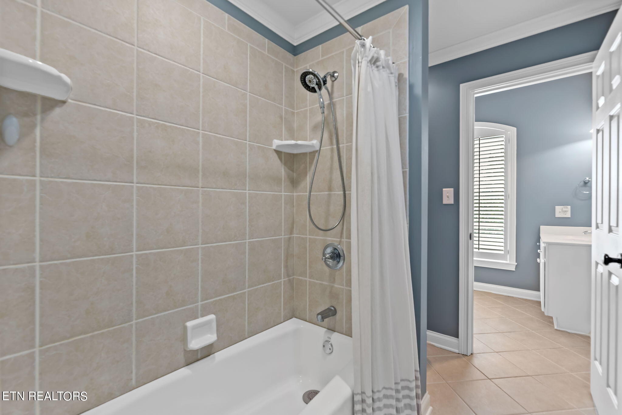 9113 Hailes Abbey Lane Knoxville TN 37922