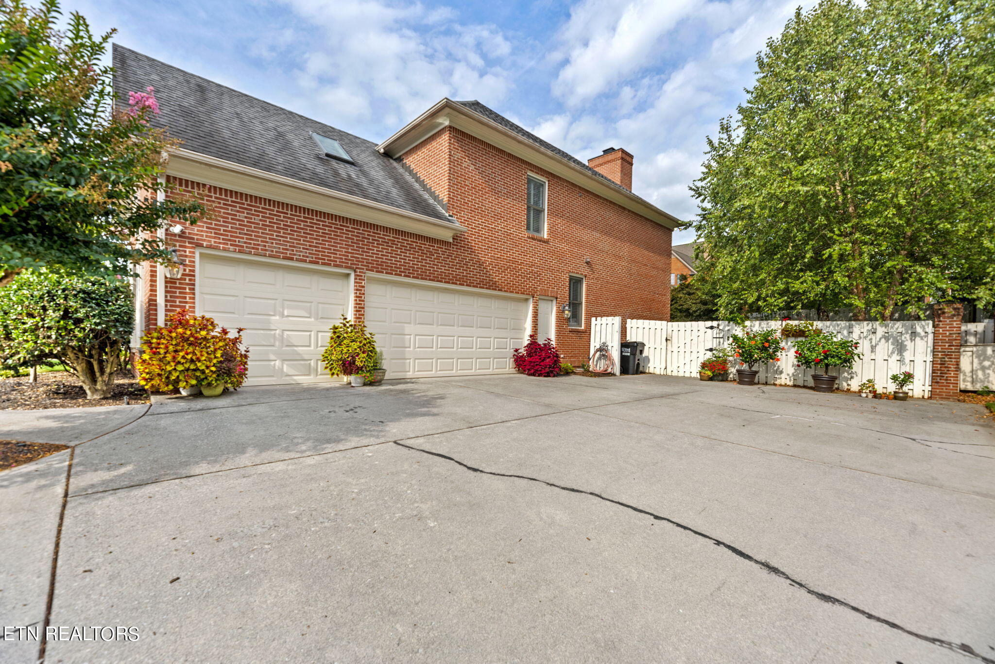 9113 Hailes Abbey Lane Knoxville TN 37922