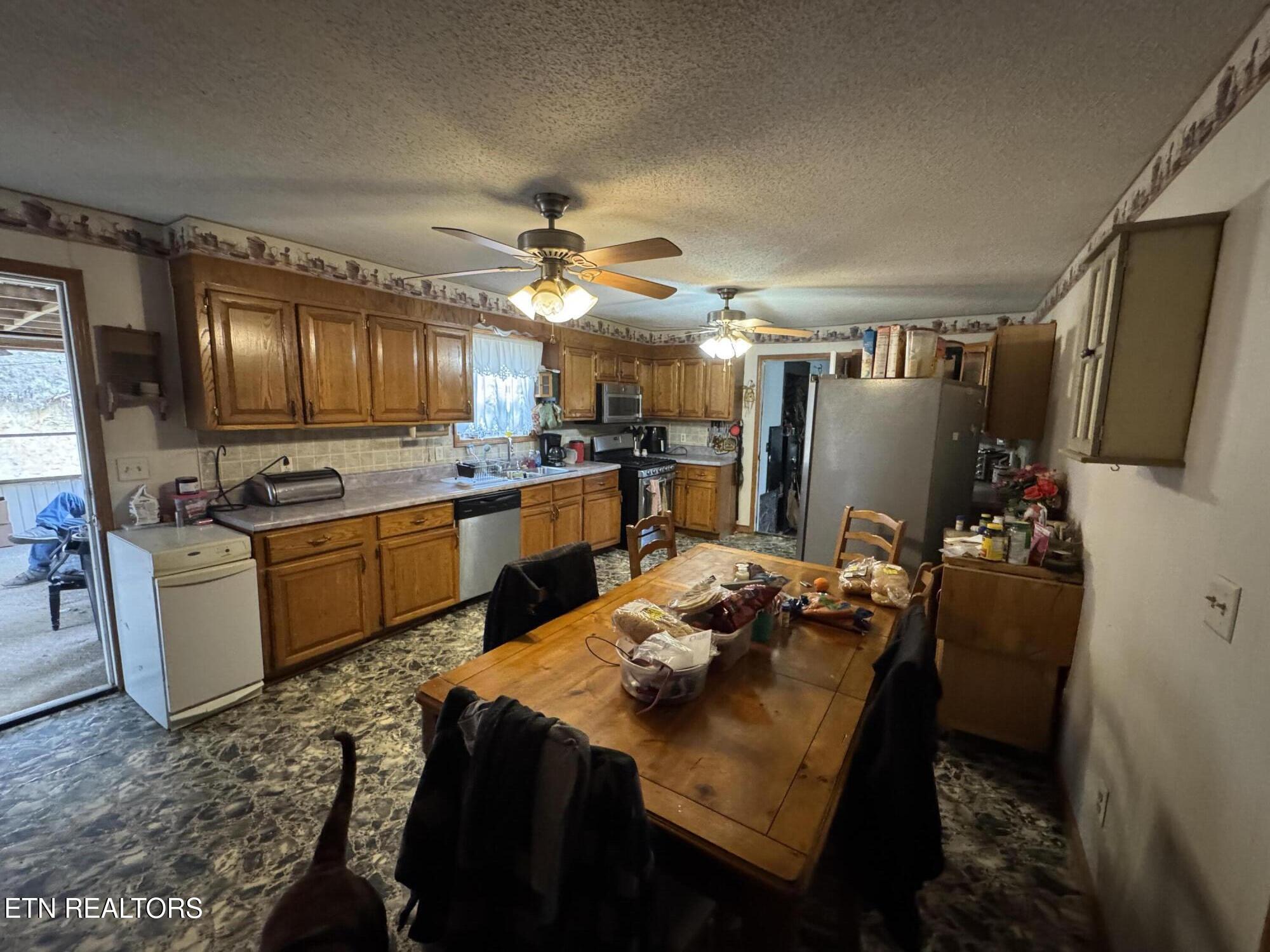 2502 Huntsville Hill Road Helenwood TN 37755