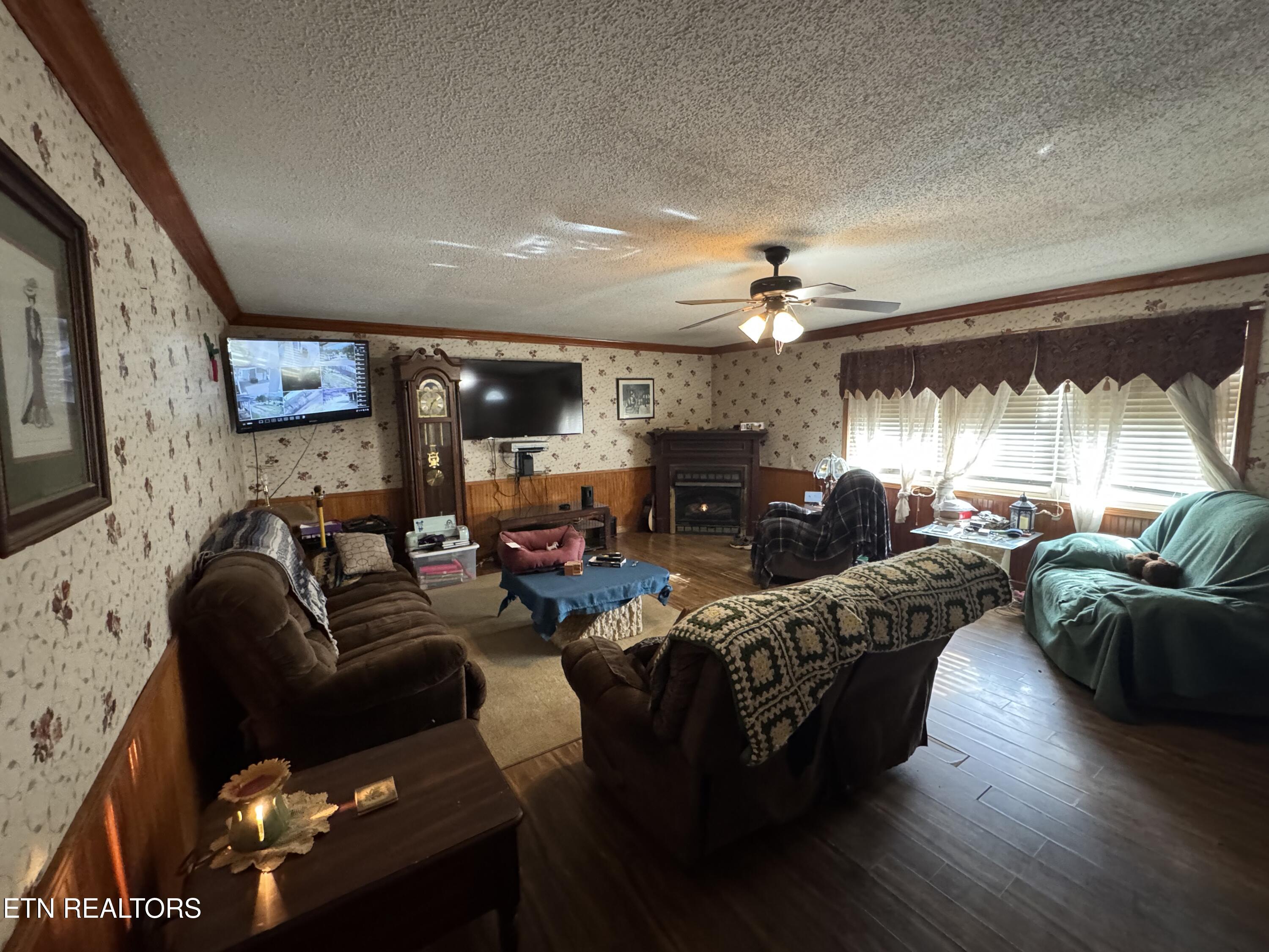2502 Huntsville Hill Road Helenwood TN 37755