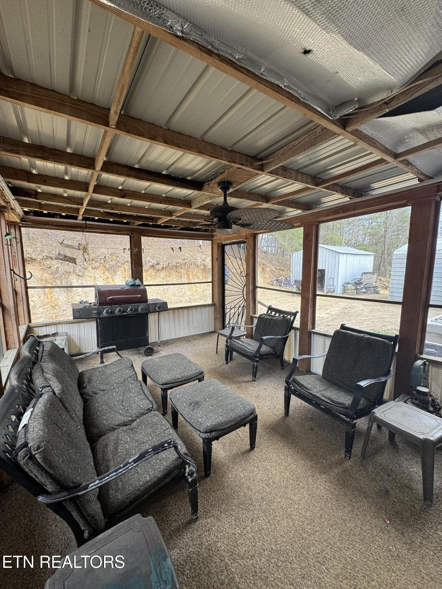 2502 Huntsville Hill Road Helenwood TN 37755