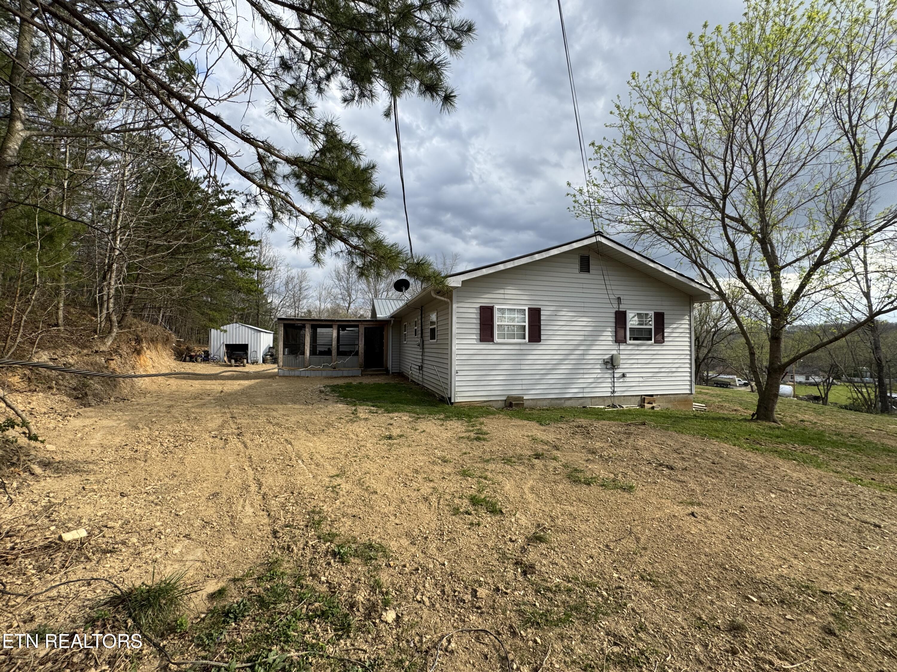 2502 Huntsville Hill Road Helenwood TN 37755