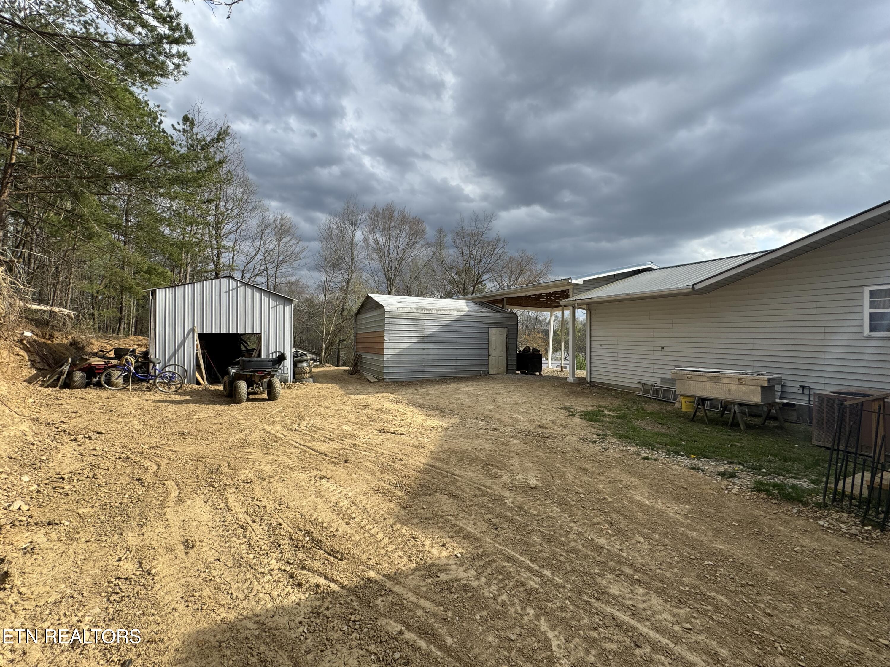 2502 Huntsville Hill Road Helenwood TN 37755