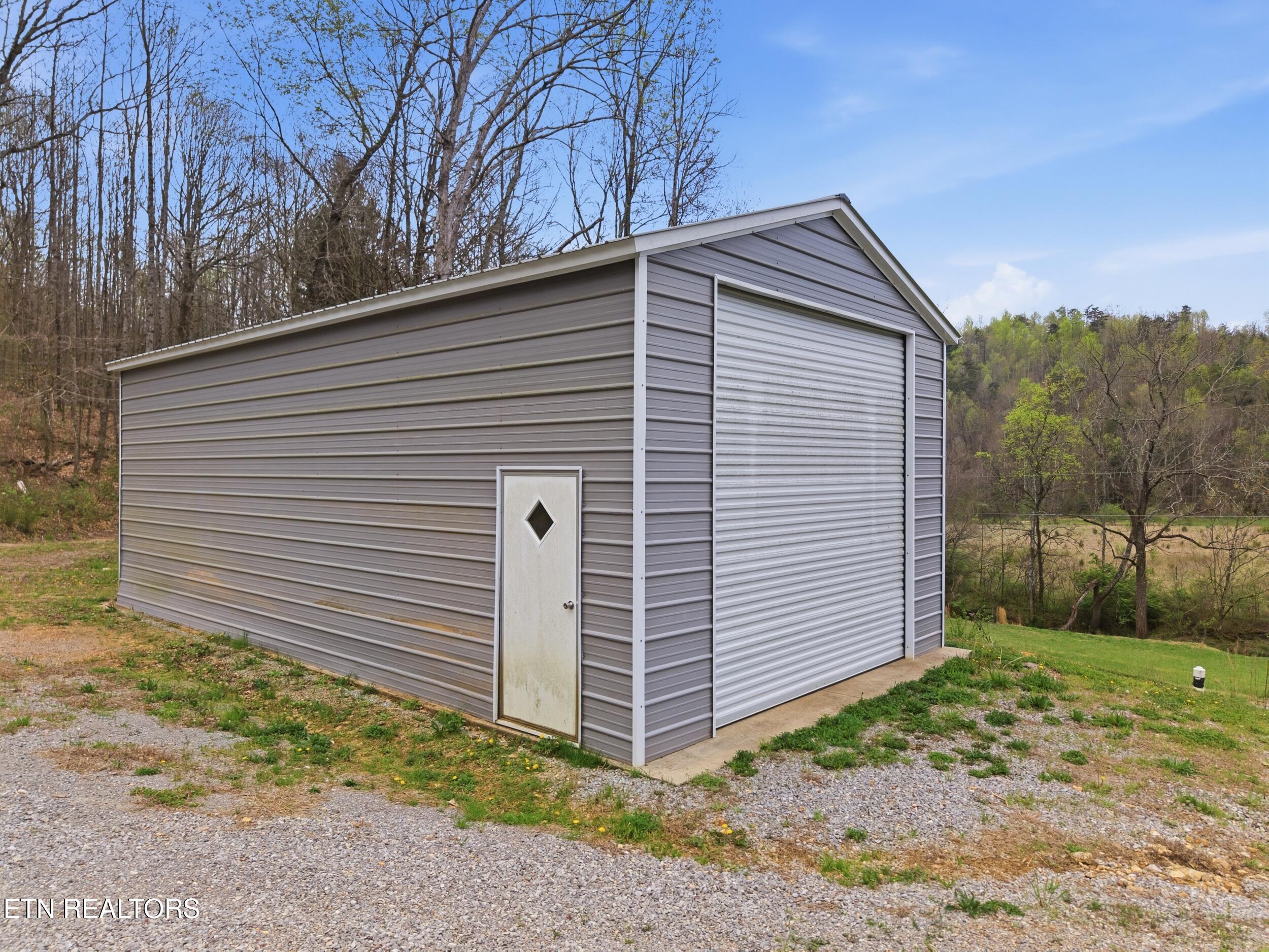 113 Brashears Road Harriman TN 37748