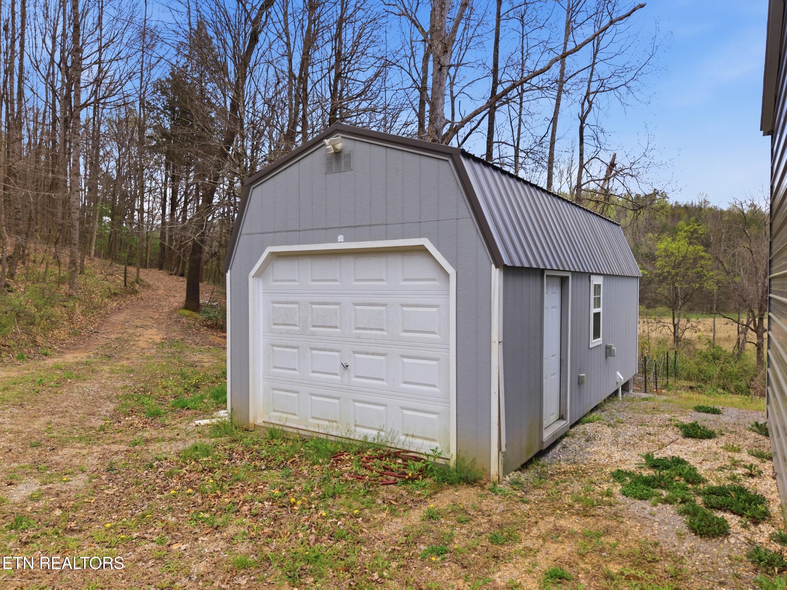 113 Brashears Road Harriman TN 37748