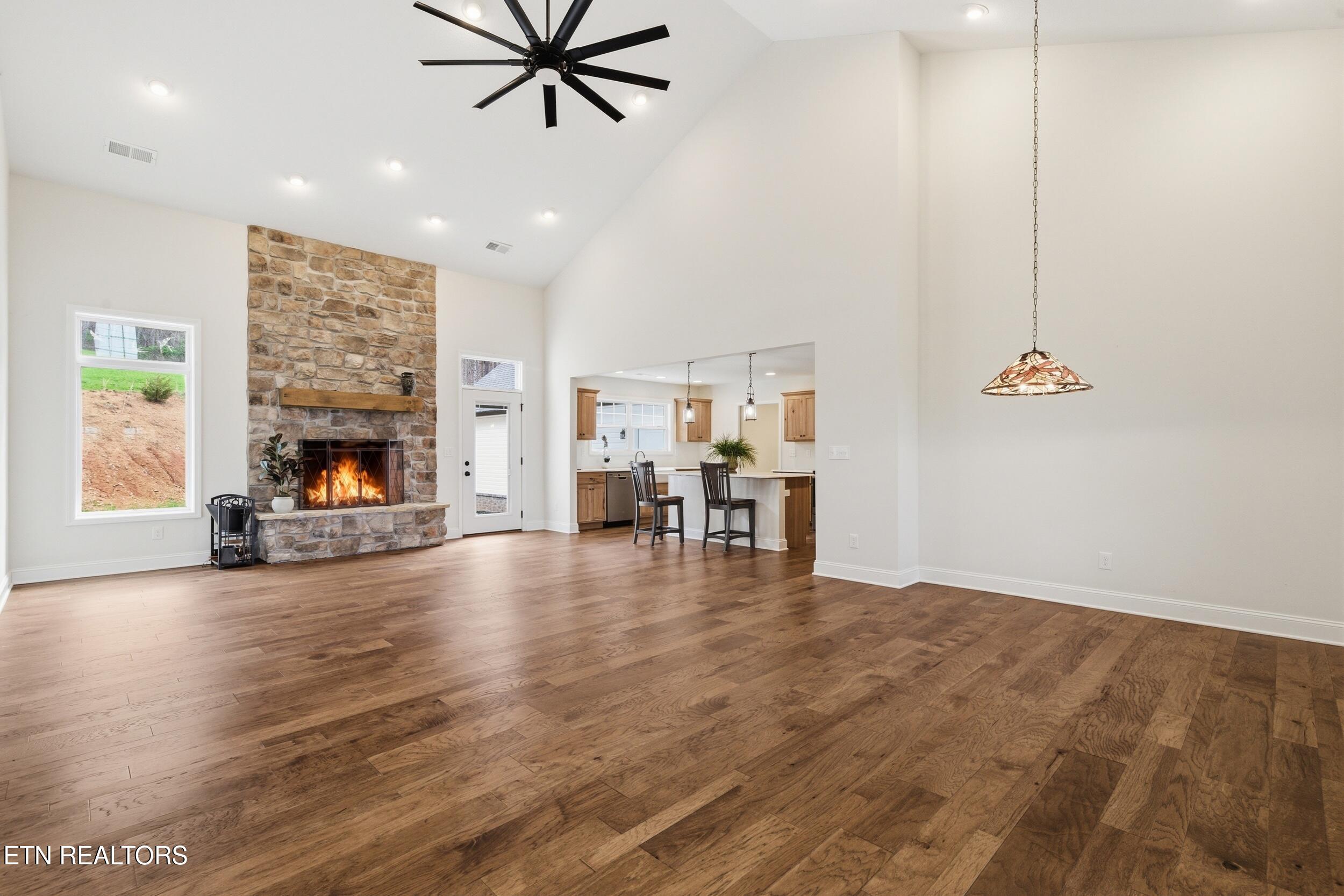 113 Brashears Road Harriman TN 37748