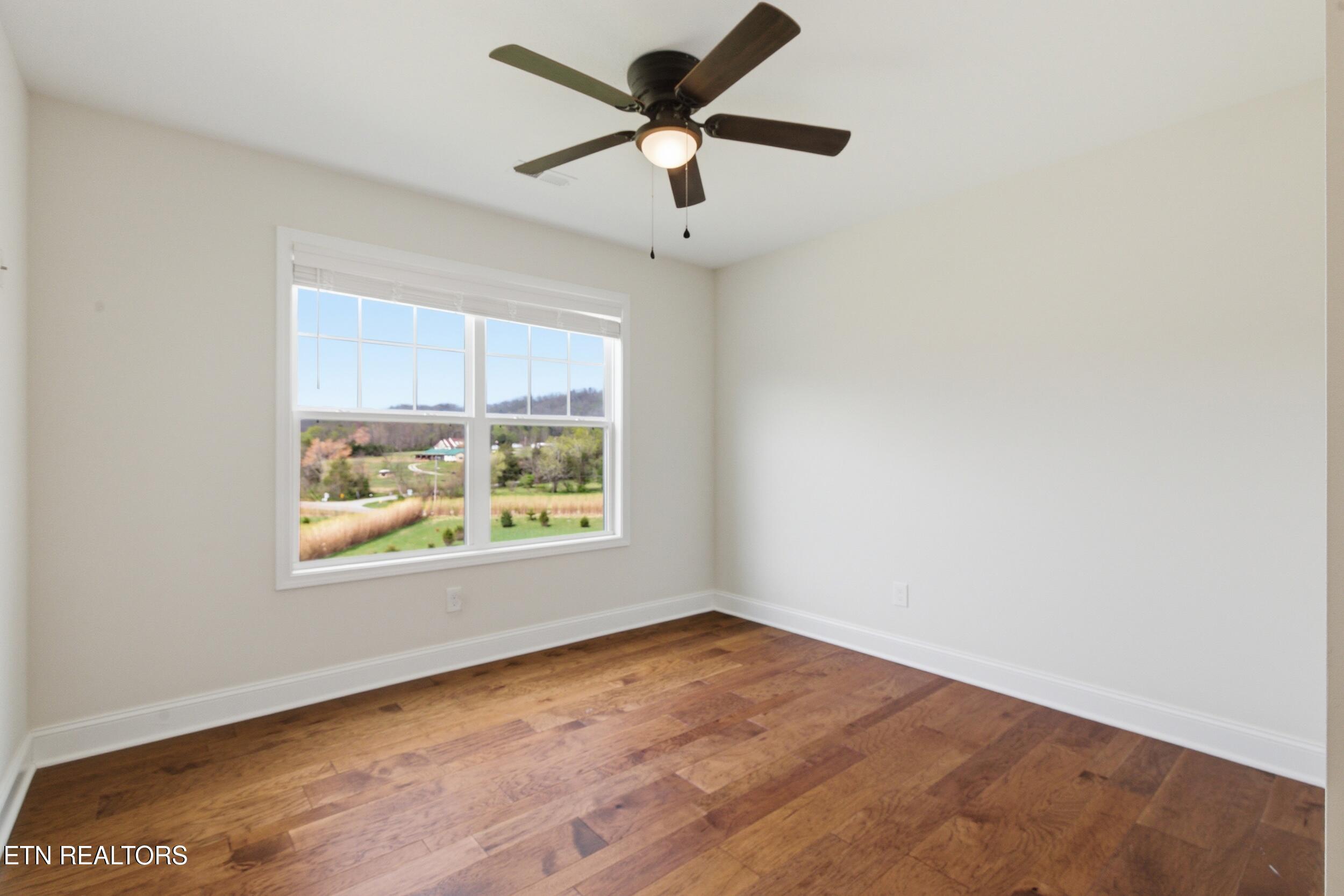 113 Brashears Road Harriman TN 37748