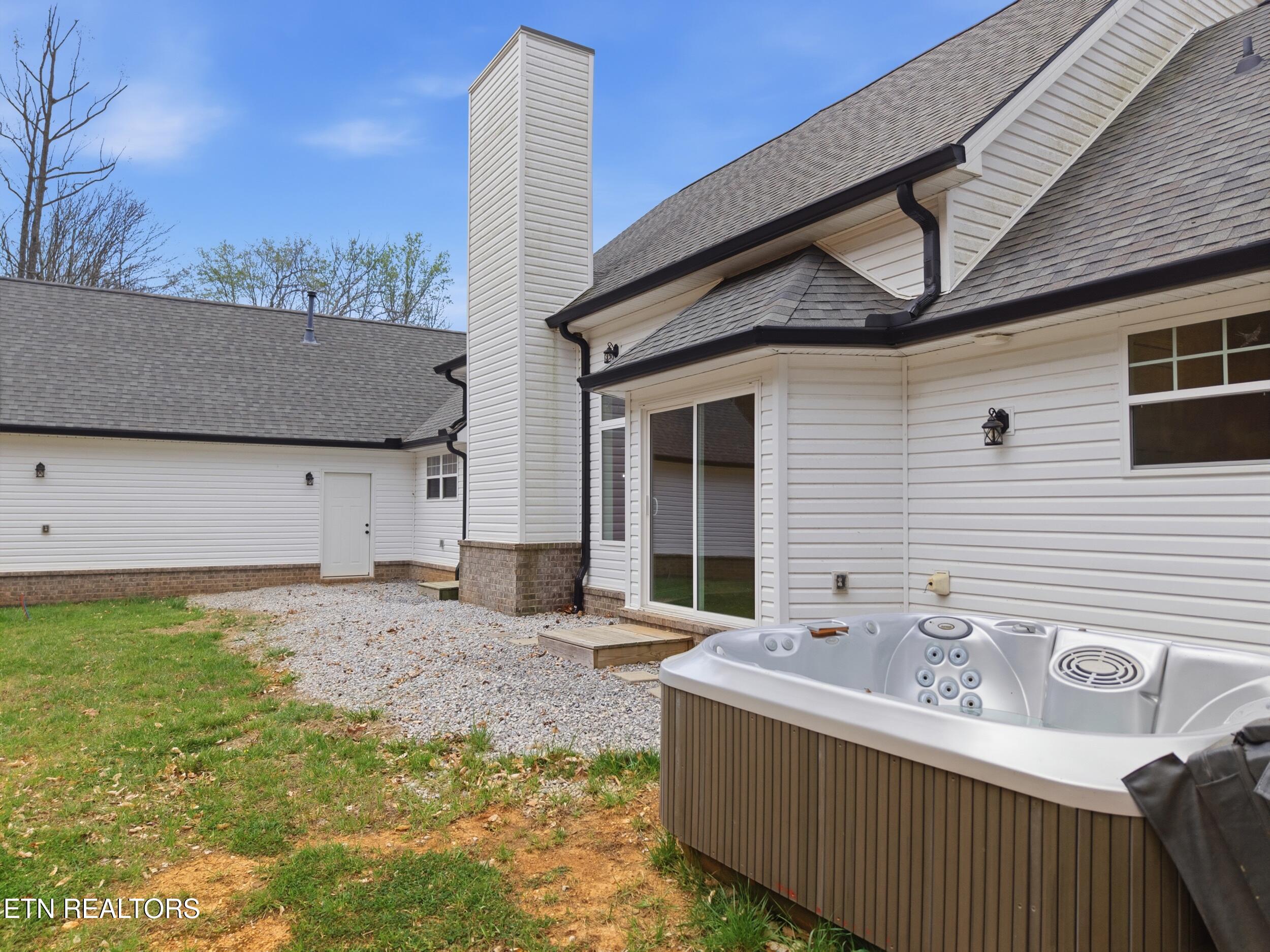 113 Brashears Road Harriman TN 37748