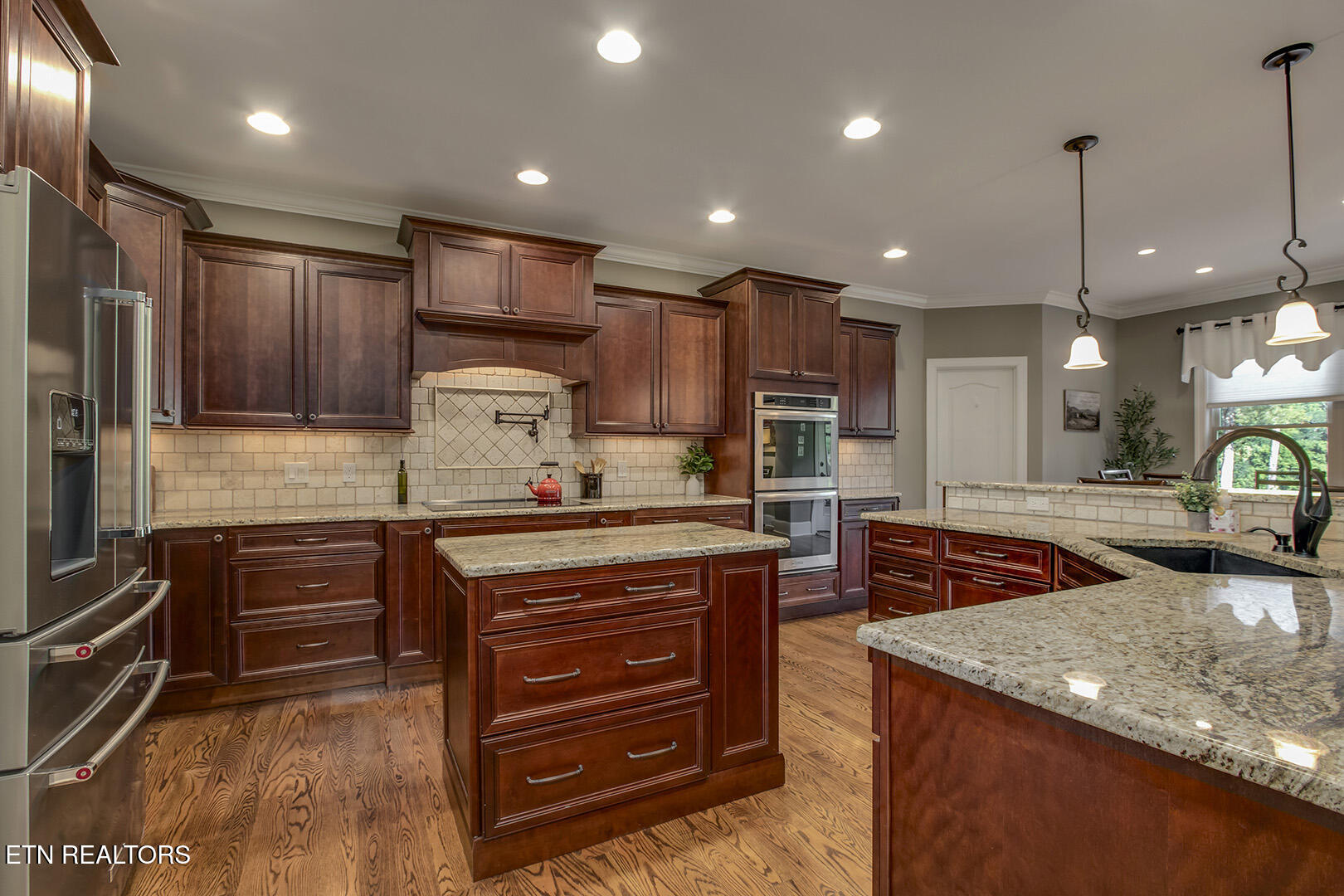 1040 Smith Valley Road Lenoir City TN 37772