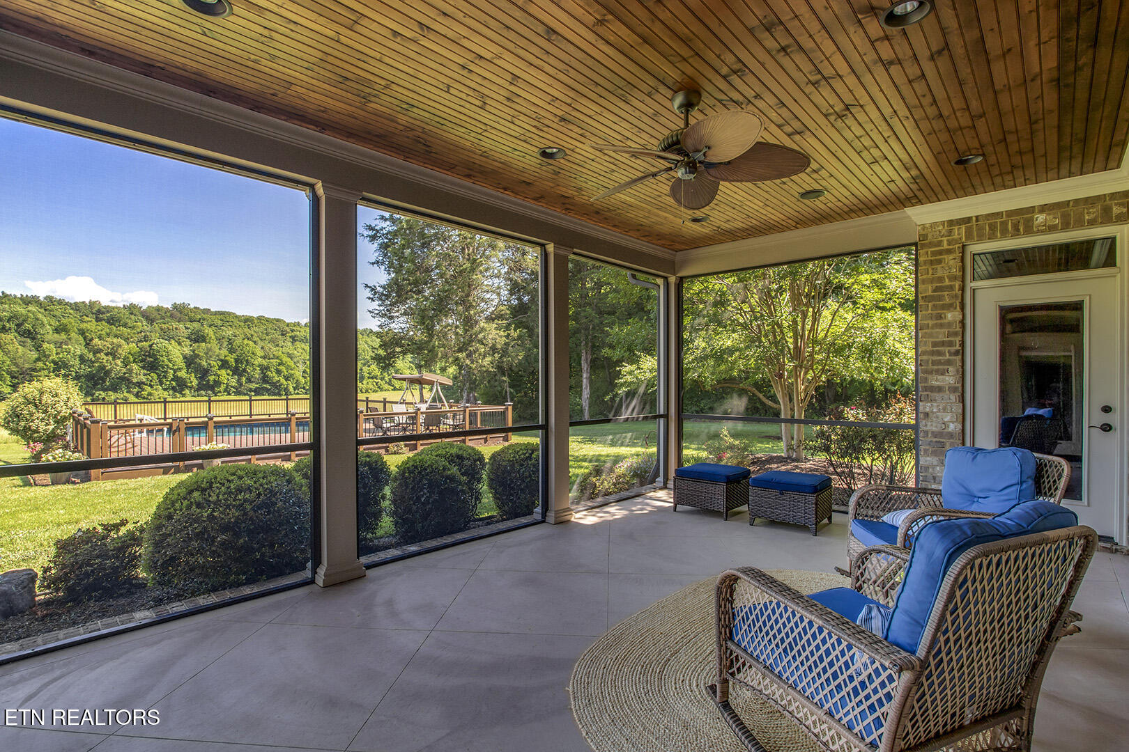1040 Smith Valley Road Lenoir City TN 37772