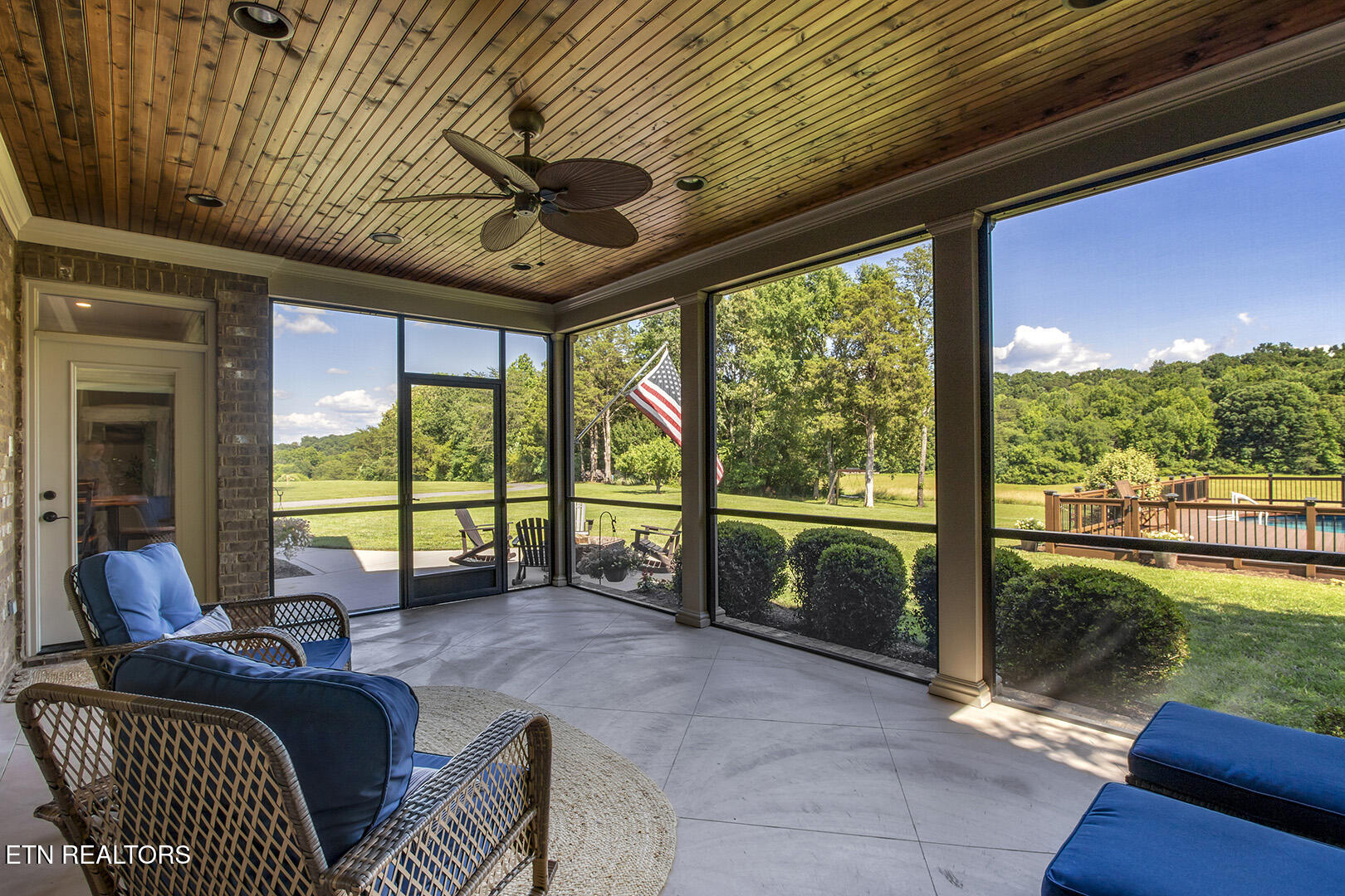 1040 Smith Valley Road Lenoir City TN 37772