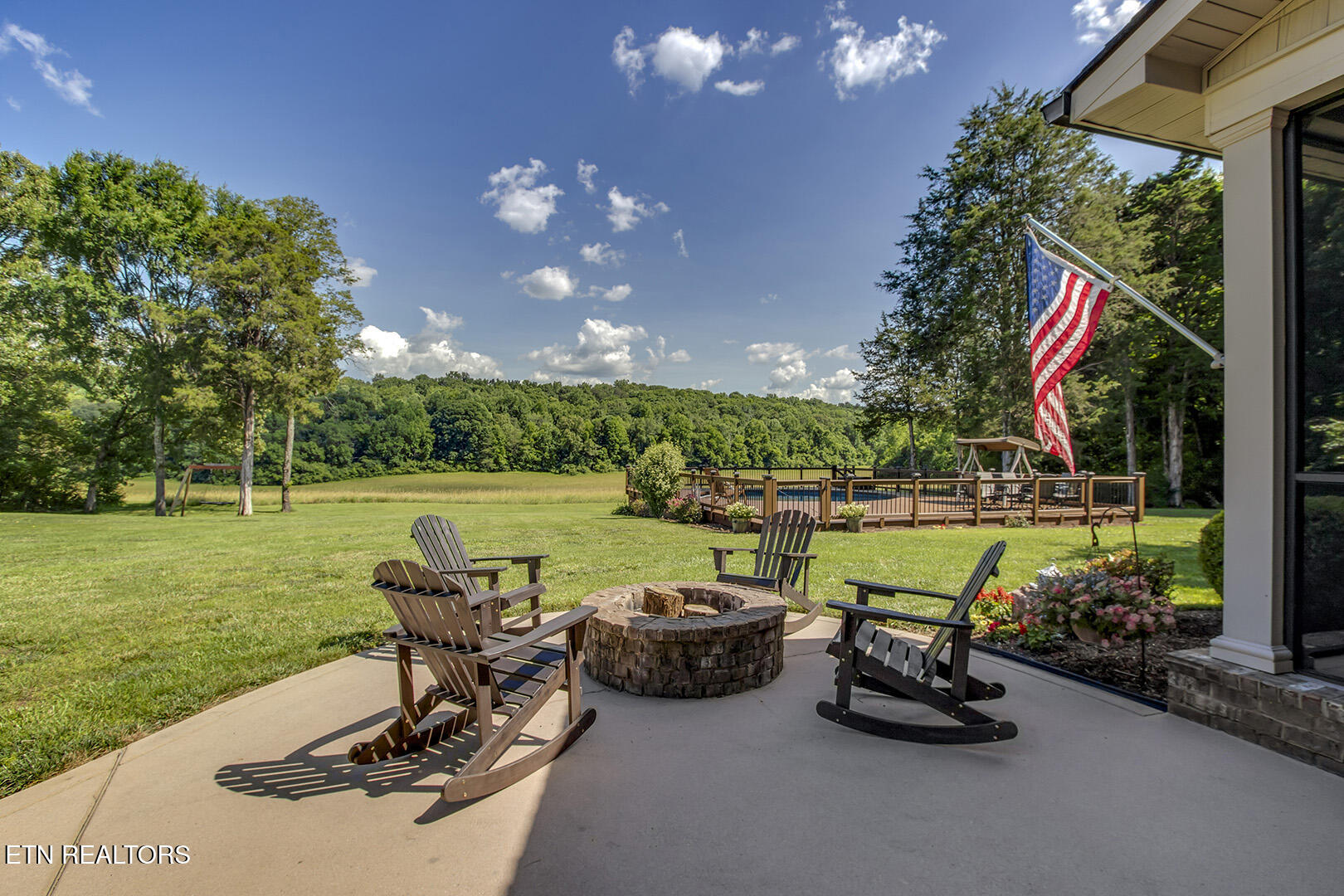 1040 Smith Valley Road Lenoir City TN 37772