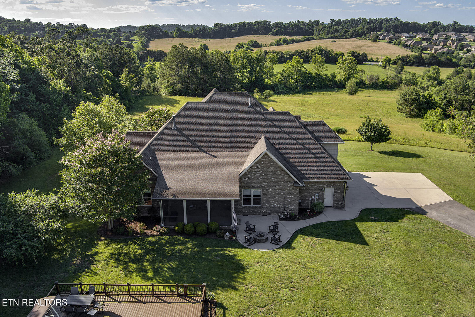 1040 Smith Valley Road Lenoir City TN 37772