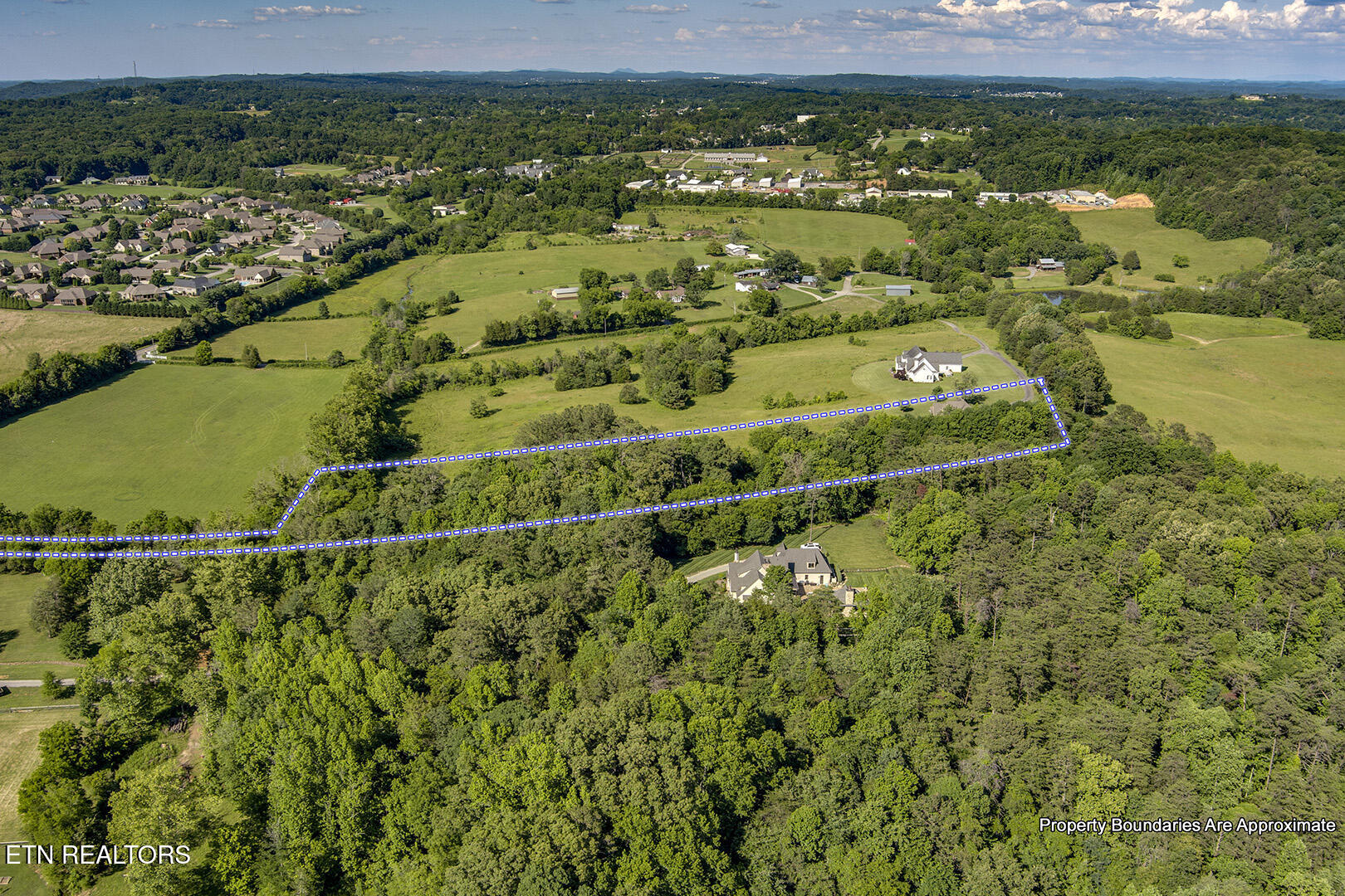 1040 Smith Valley Road Lenoir City TN 37772