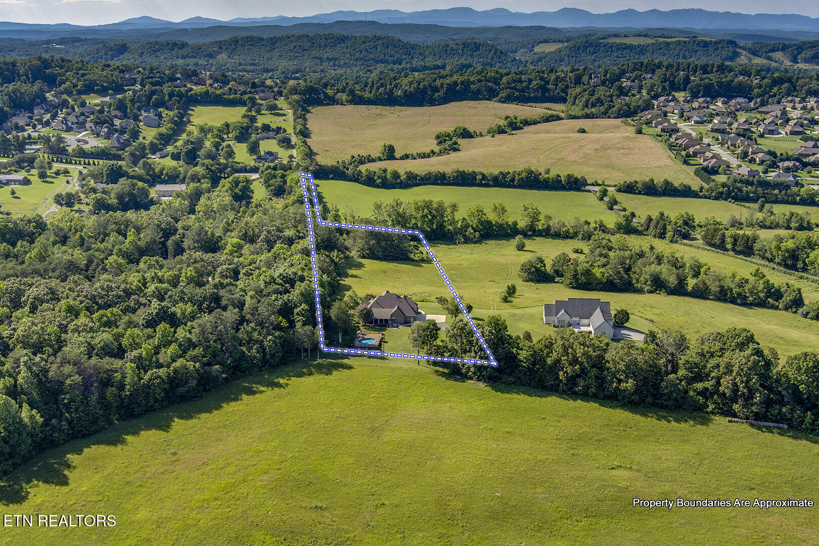 1040 Smith Valley Road Lenoir City TN 37772