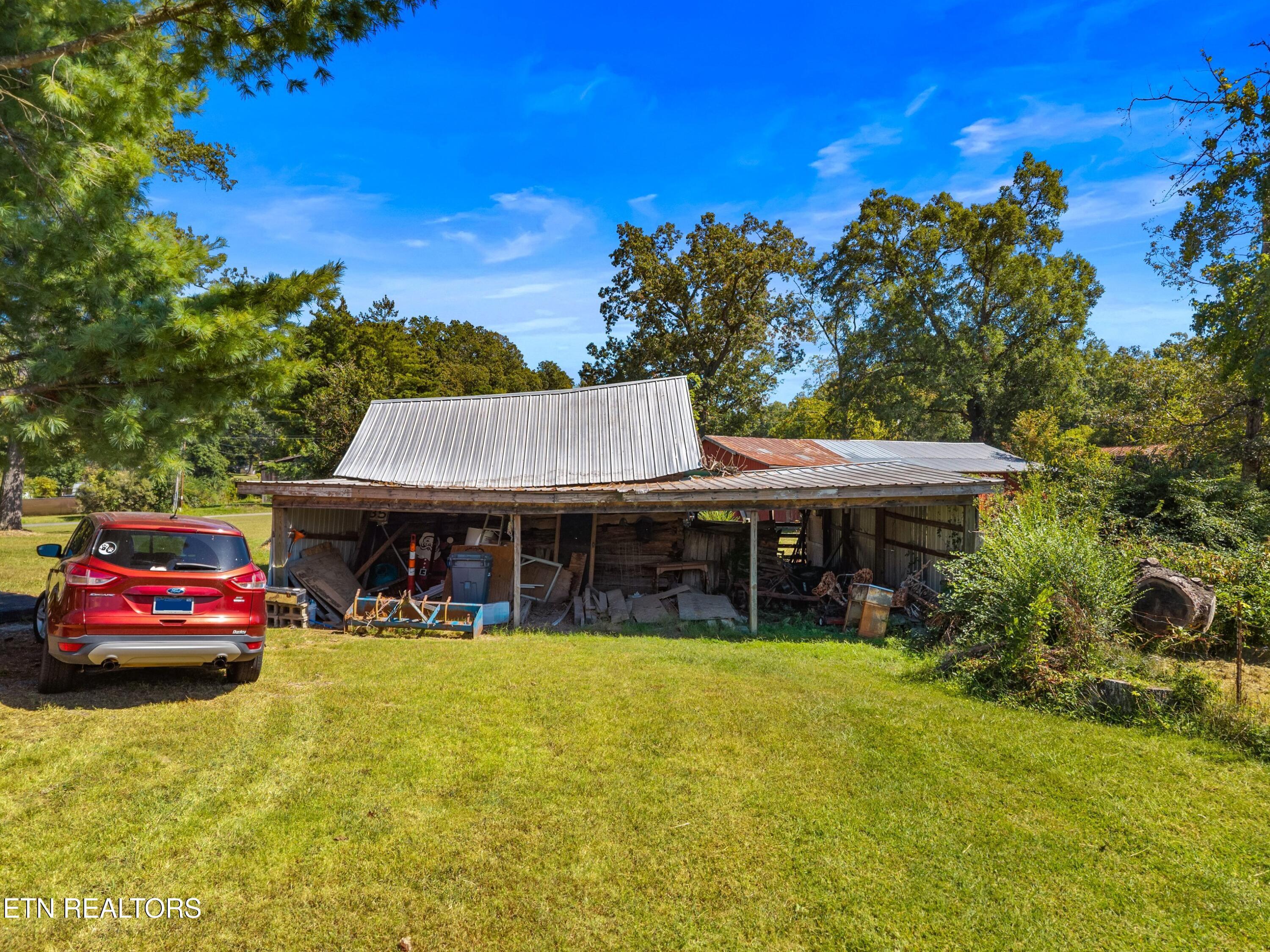 1328 W Main Street White Pine TN 37890