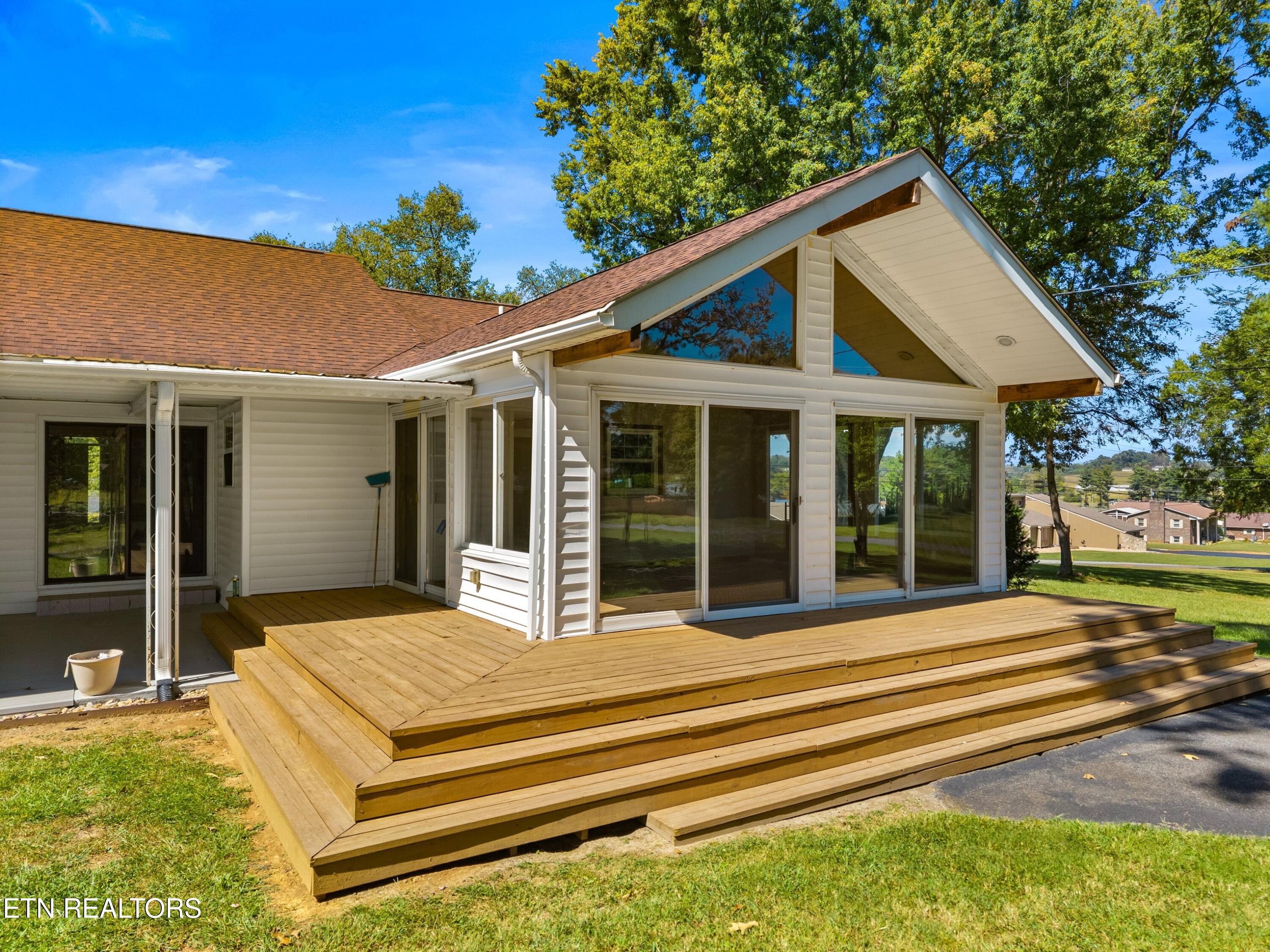 1328 W Main Street White Pine TN 37890