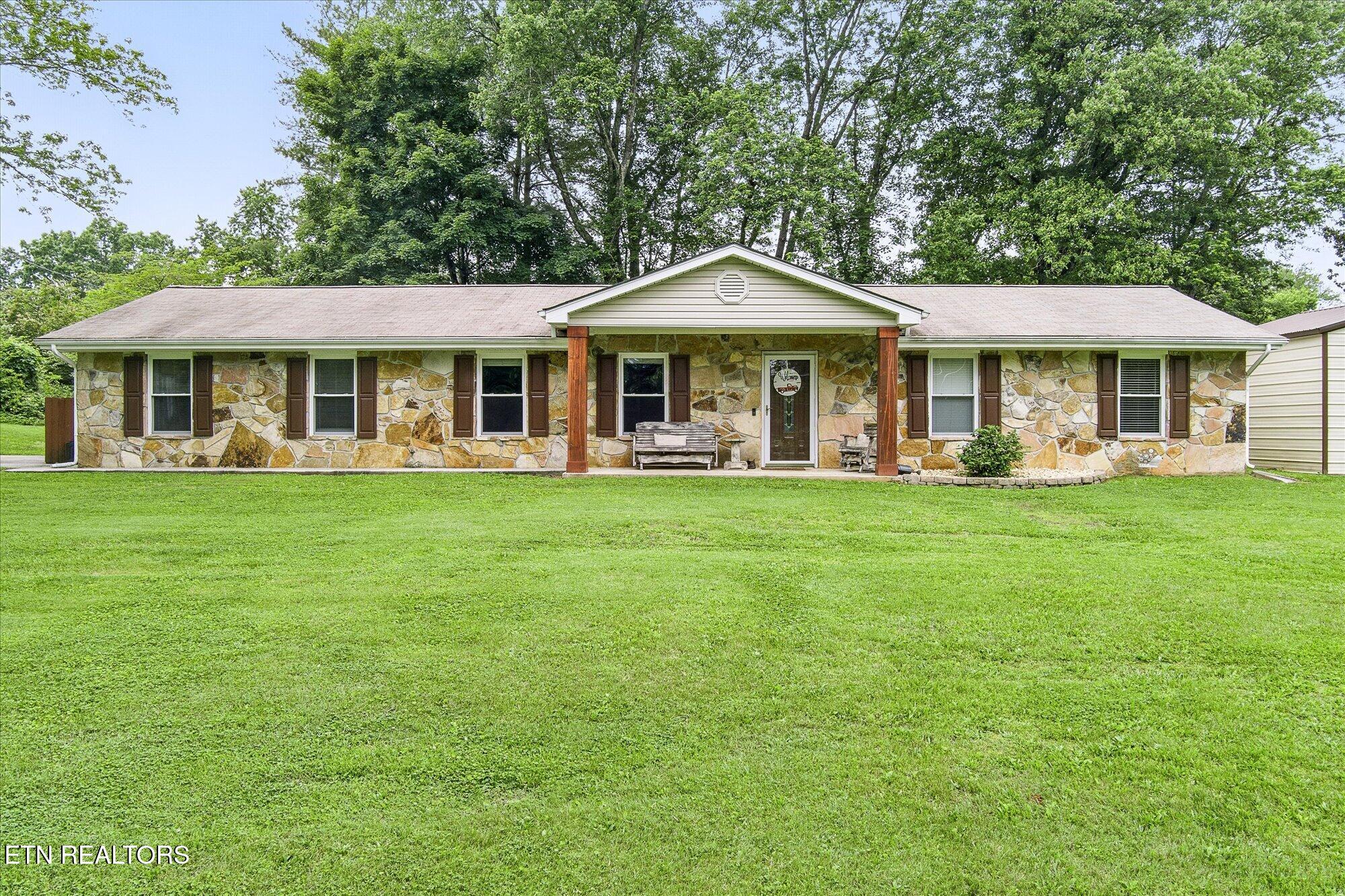 241 Greenwood Drive Harriman TN 37748