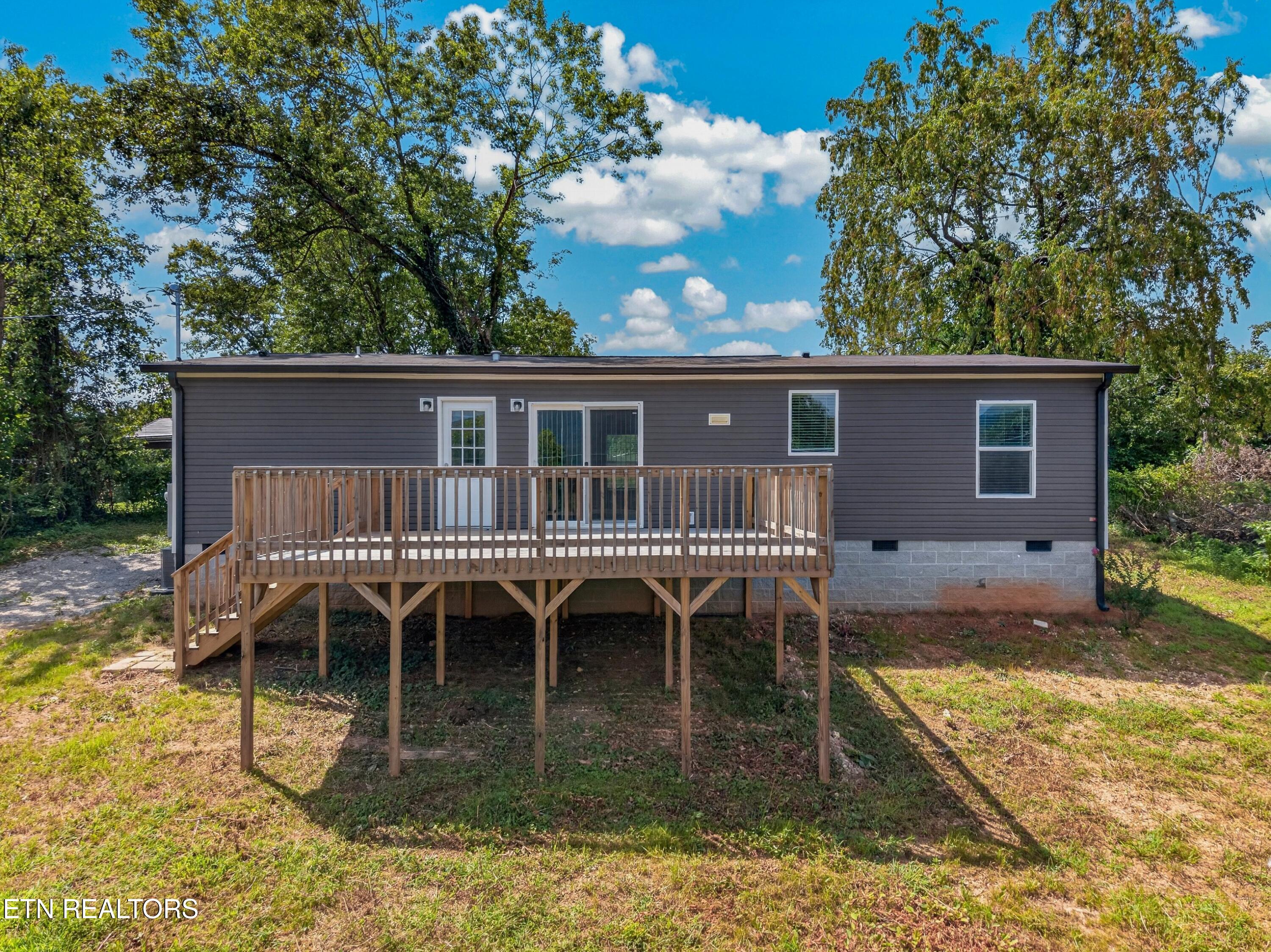135 Gamble Lane Lafollette TN 37766