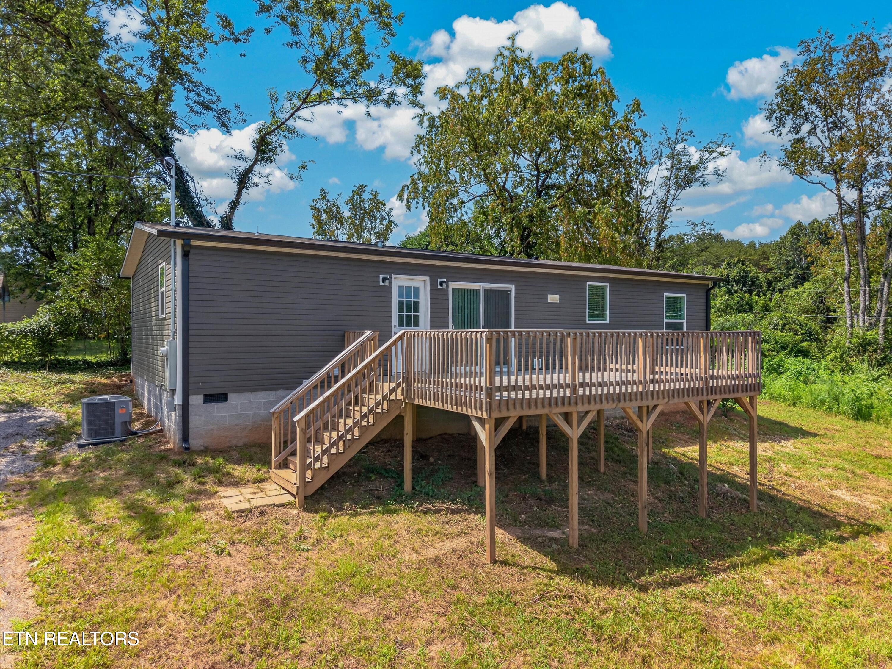 135 Gamble Lane Lafollette TN 37766