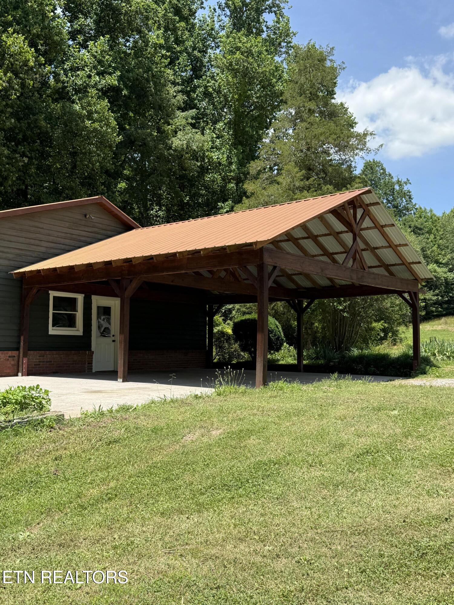 426 County Road 728 (43.5ACRES) Riceville TN 37370