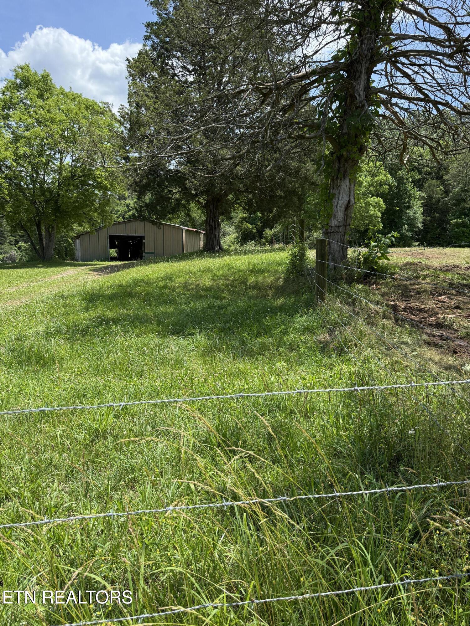 426 County Road 728 (43.5ACRES) Riceville TN 37370