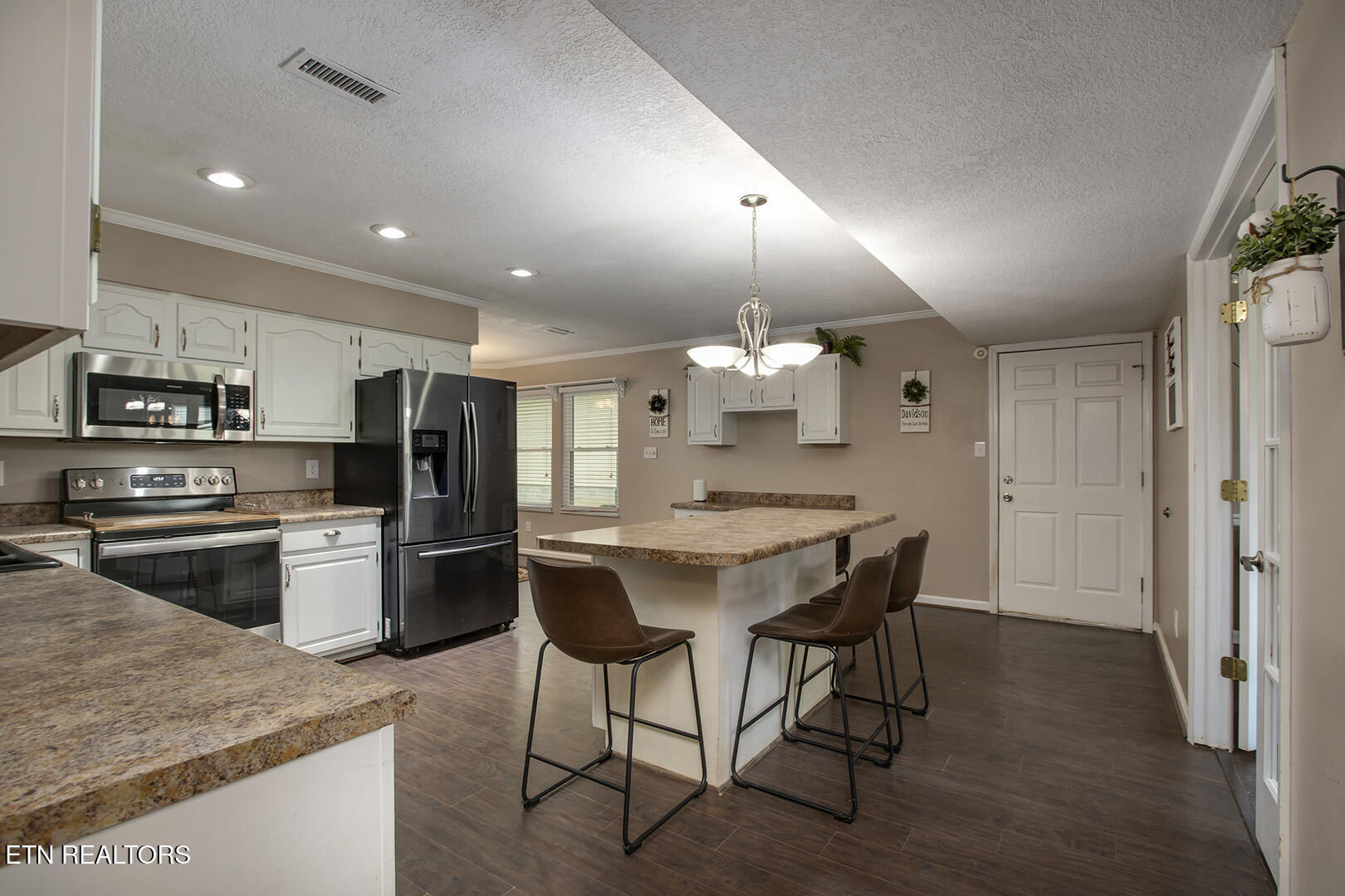 145 Van Stowe Road Harriman TN 37748
