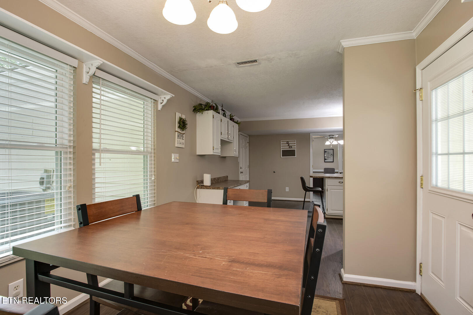 145 Van Stowe Road Harriman TN 37748
