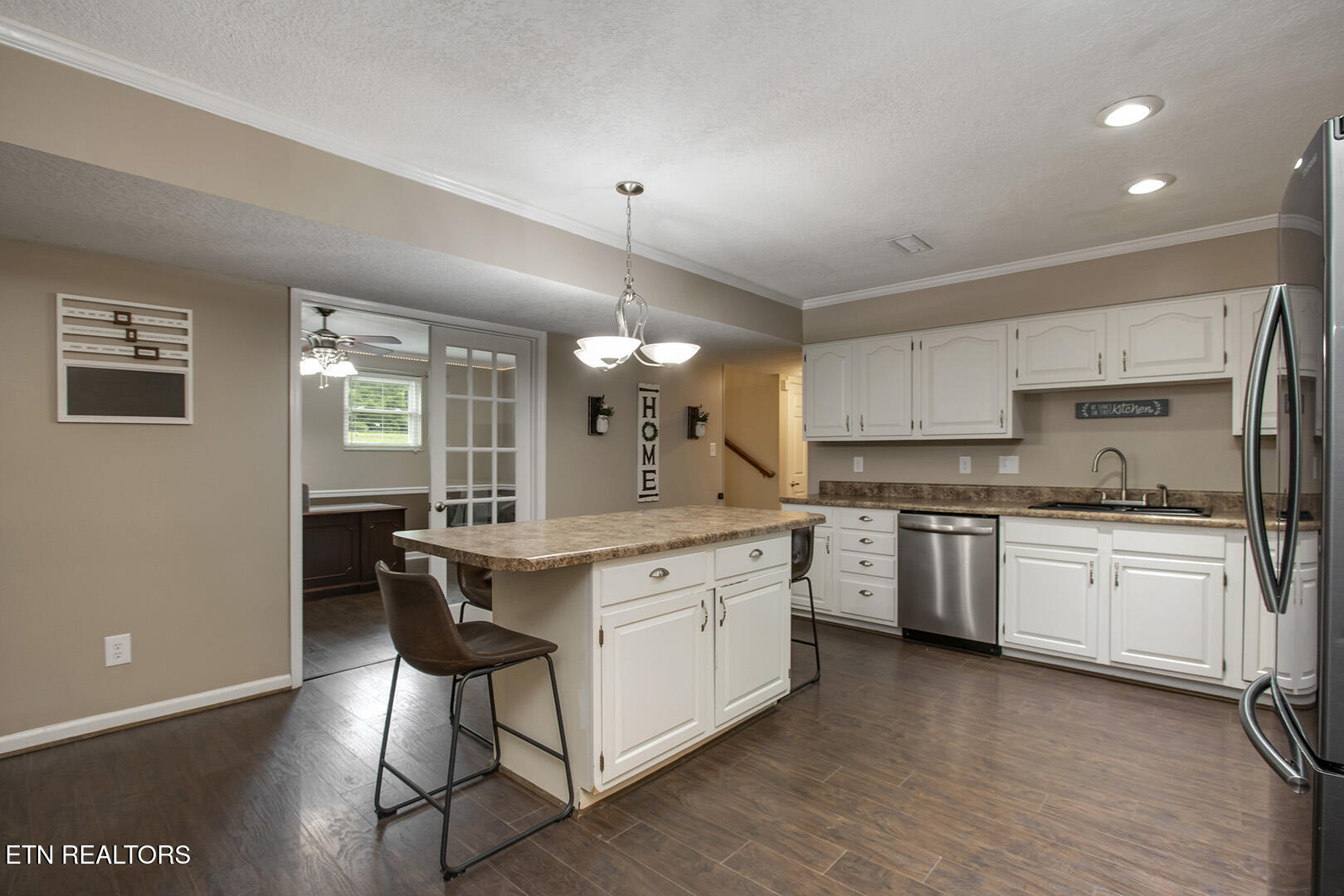 145 Van Stowe Road Harriman TN 37748