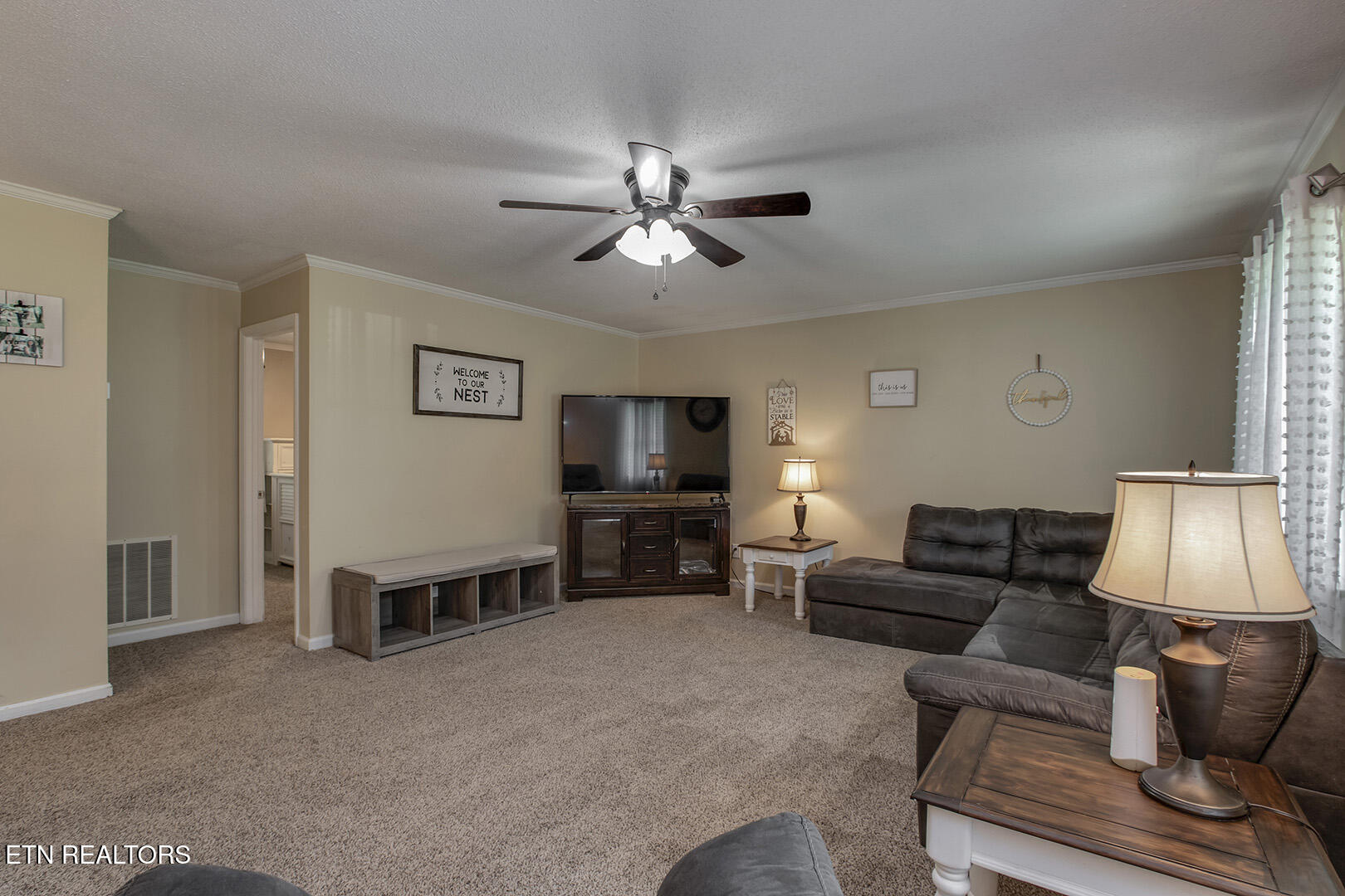145 Van Stowe Road Harriman TN 37748
