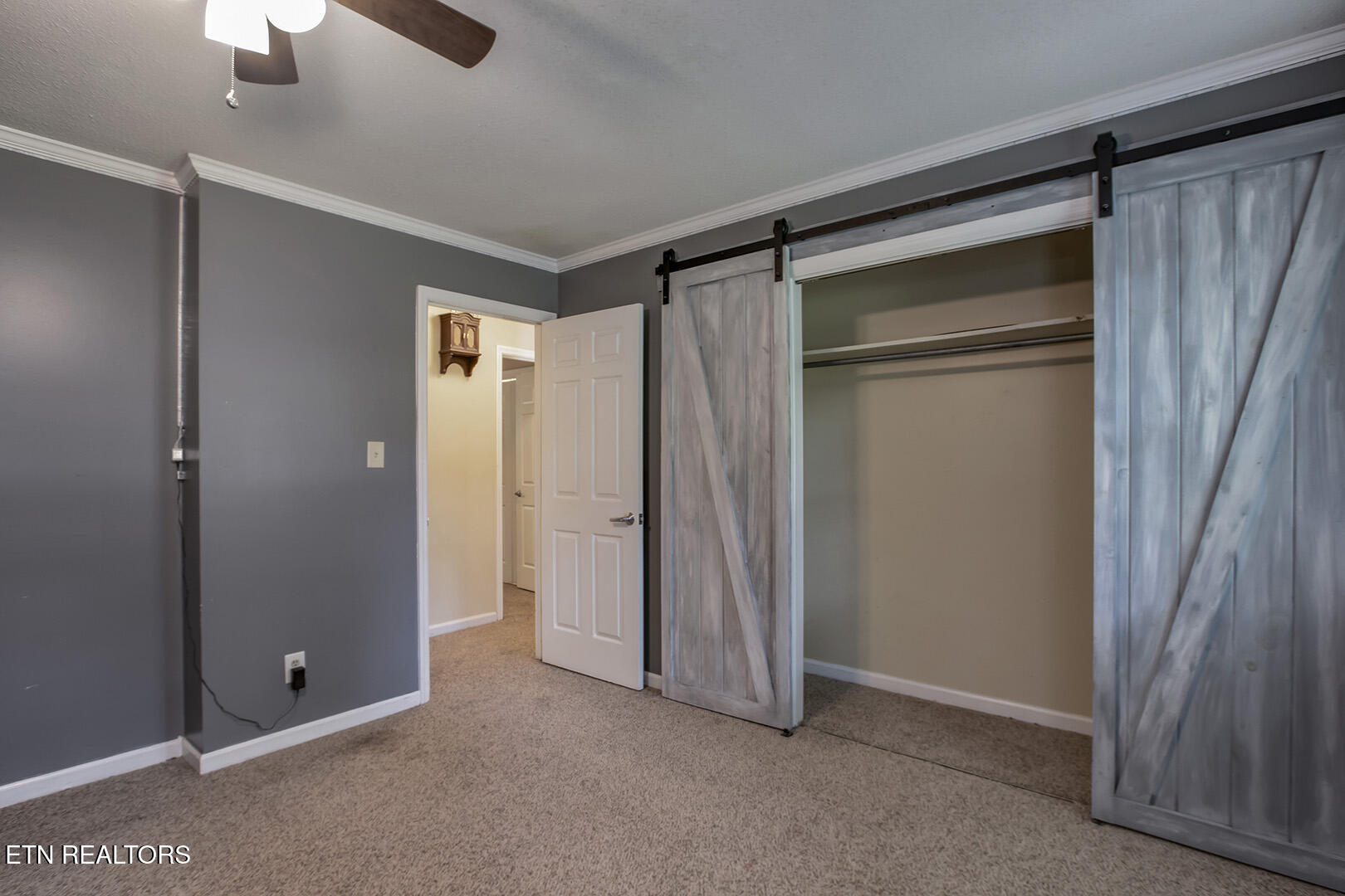 145 Van Stowe Road Harriman TN 37748