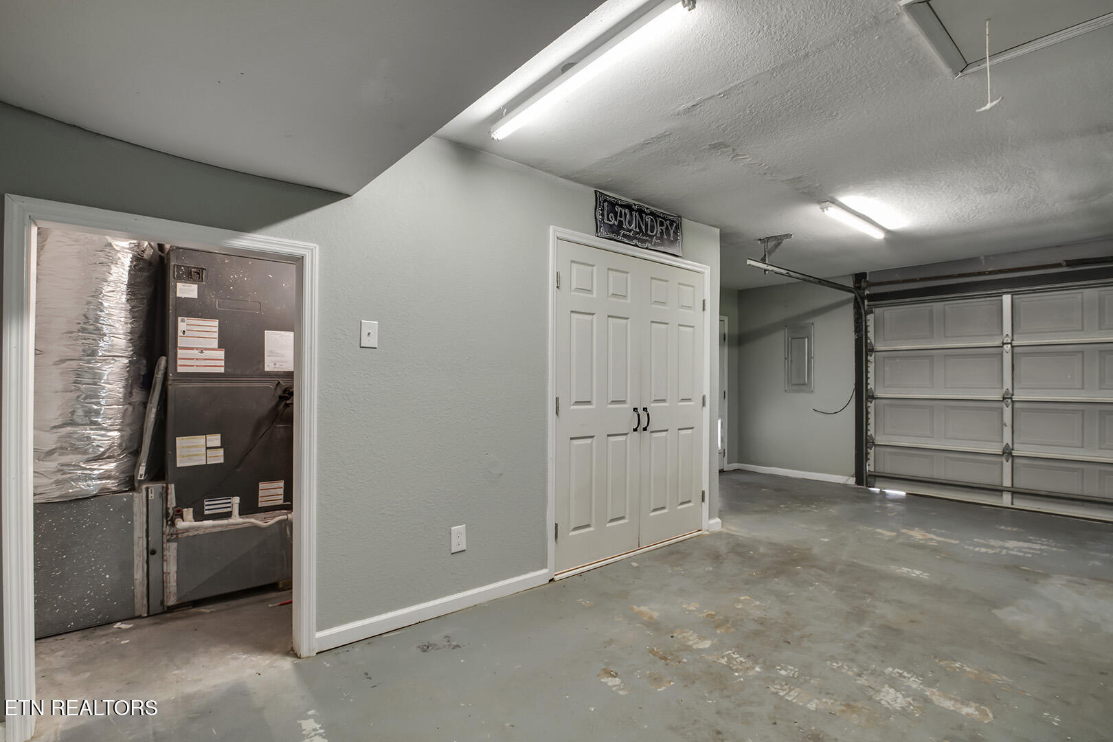 145 Van Stowe Road Harriman TN 37748