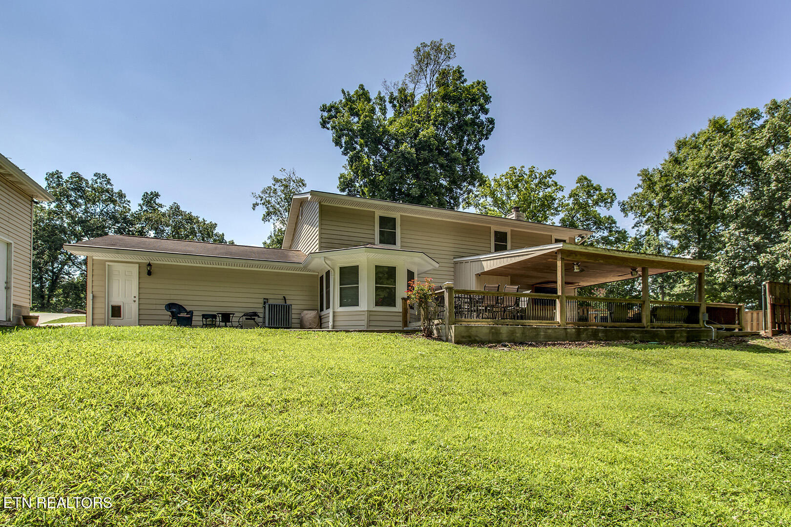 145 Van Stowe Road Harriman TN 37748