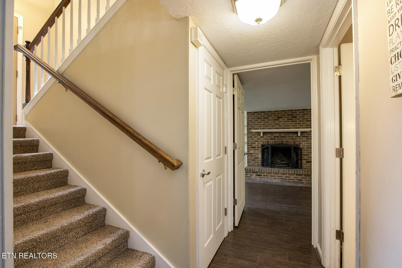 145 Van Stowe Road Harriman TN 37748