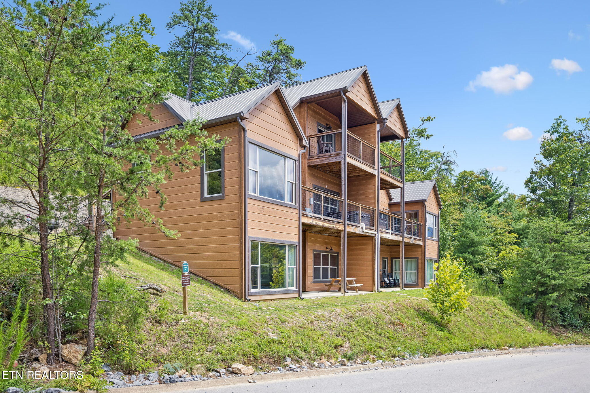 4228 Wears Valley Road Sevierville TN 37862
