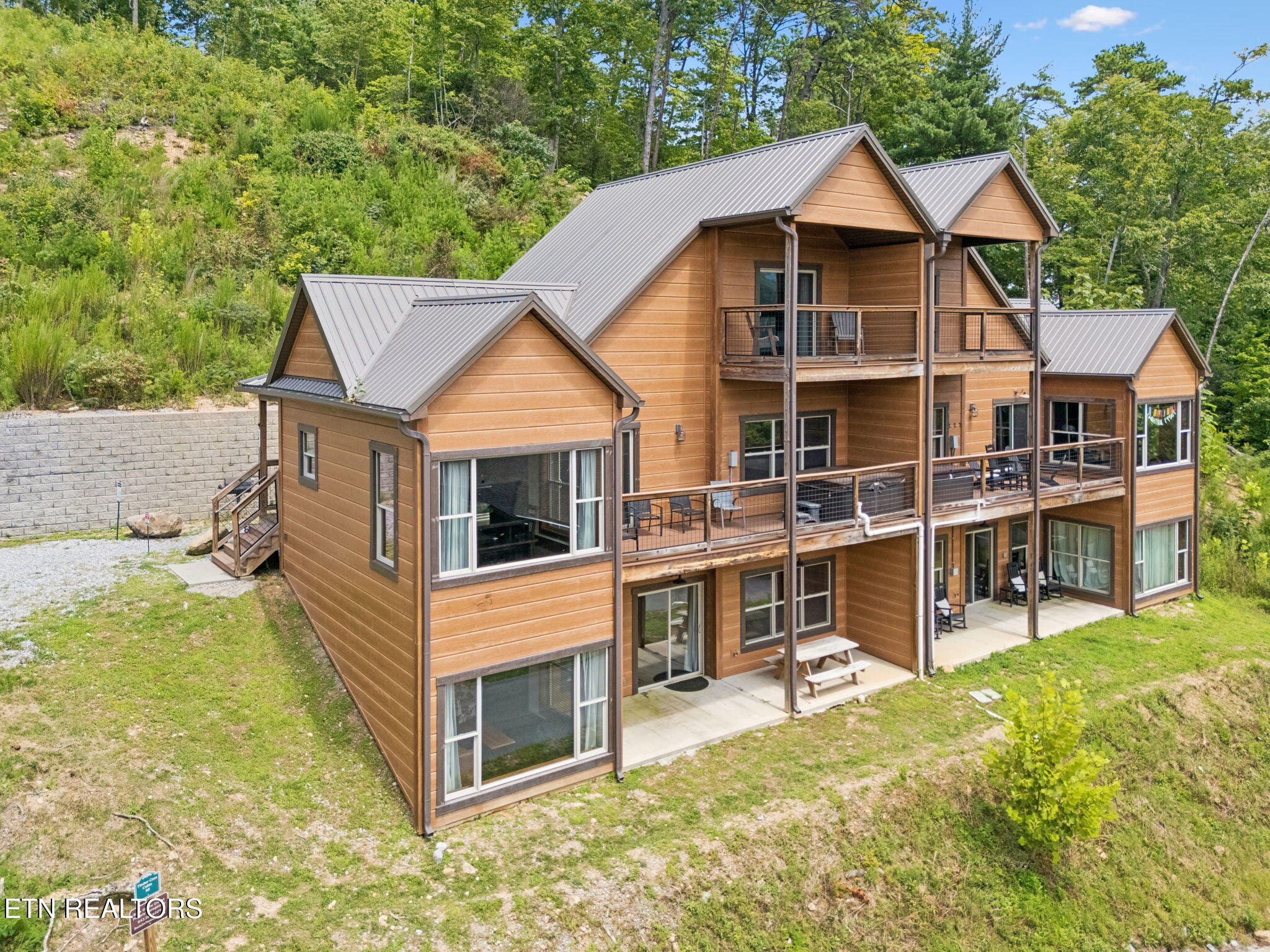 4228 Wears Valley Road Sevierville TN 37862