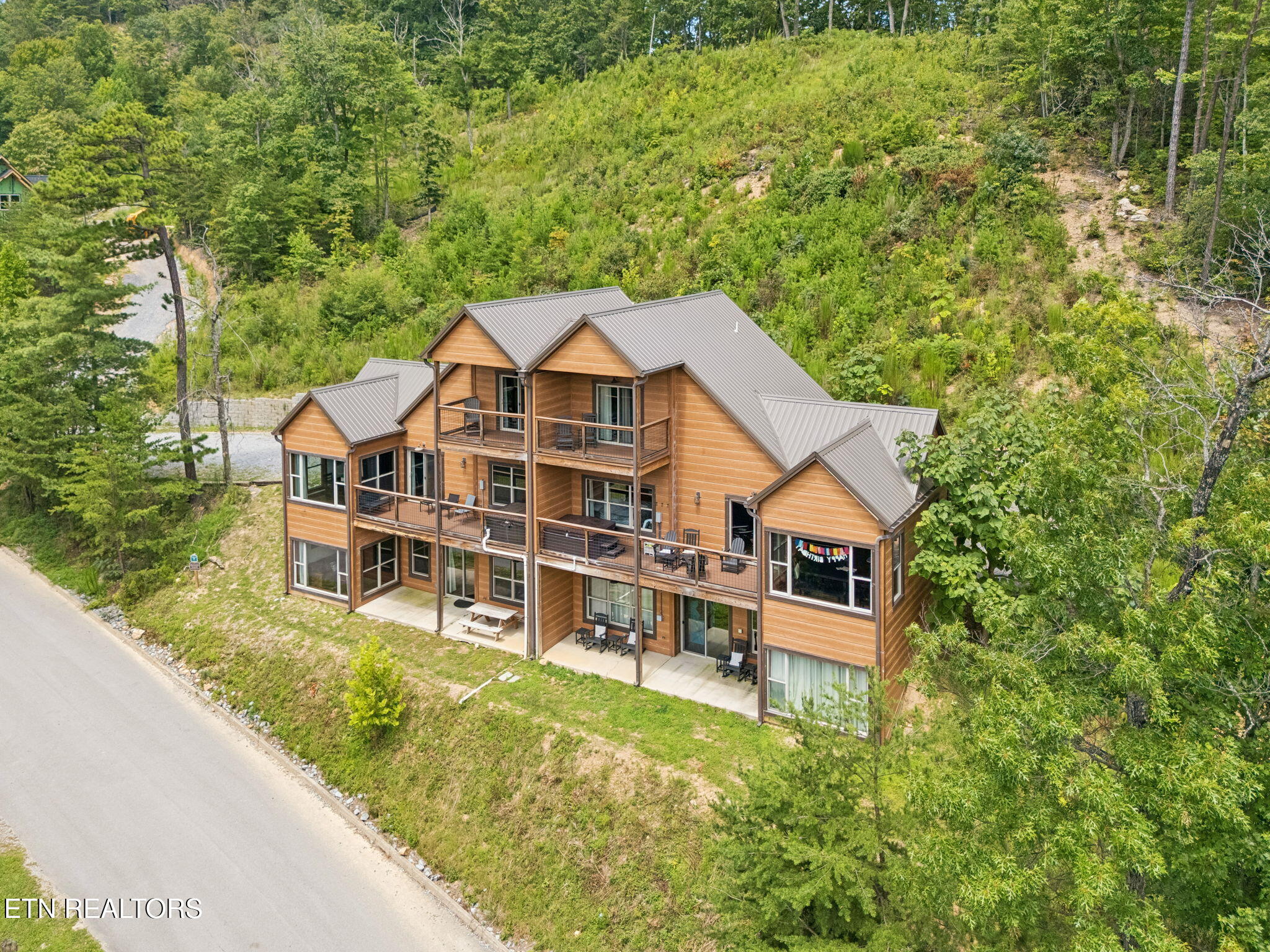 4228 Wears Valley Road Sevierville TN 37862