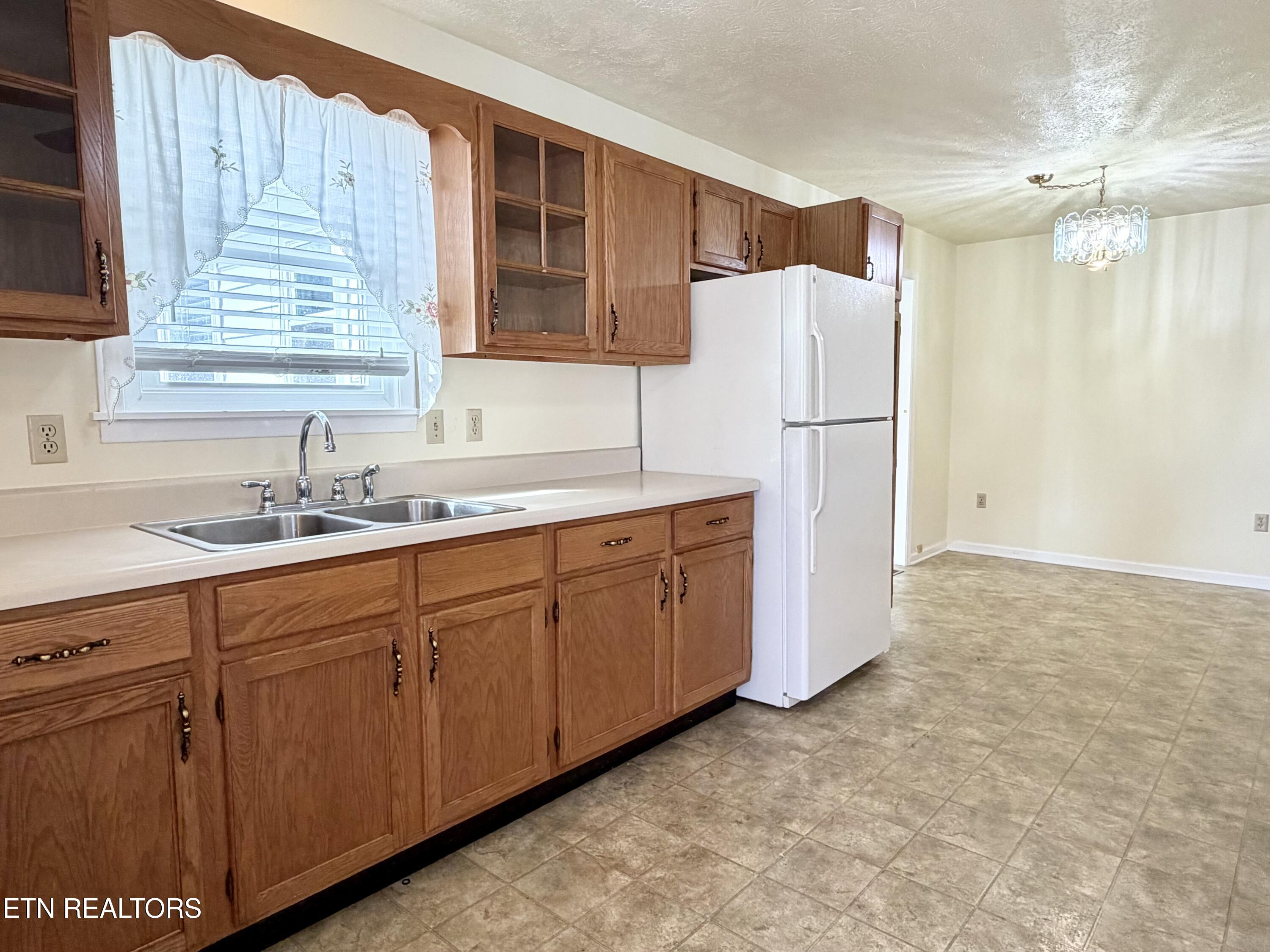 246 Valley View Road Lafollette TN 37766