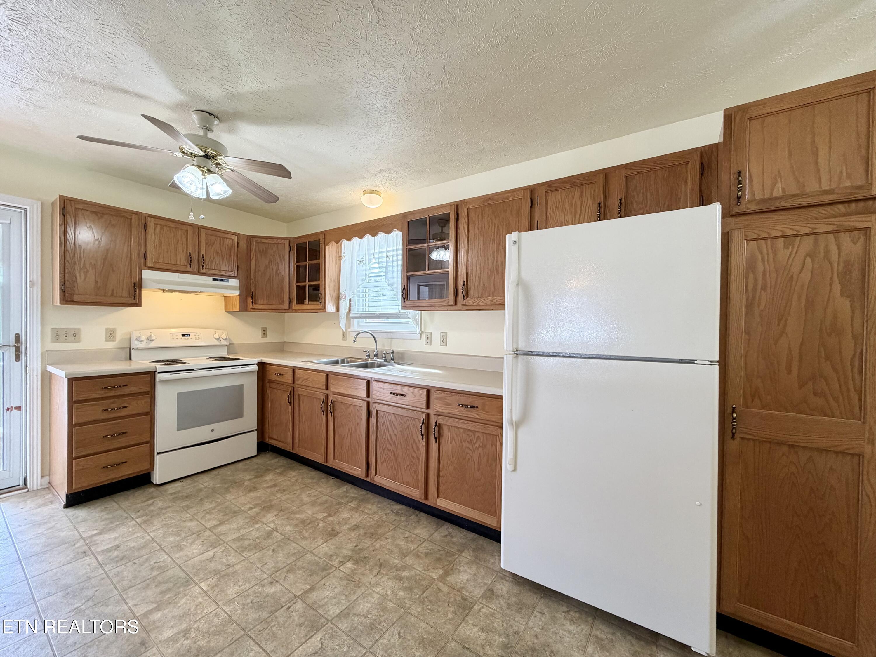 246 Valley View Road Lafollette TN 37766