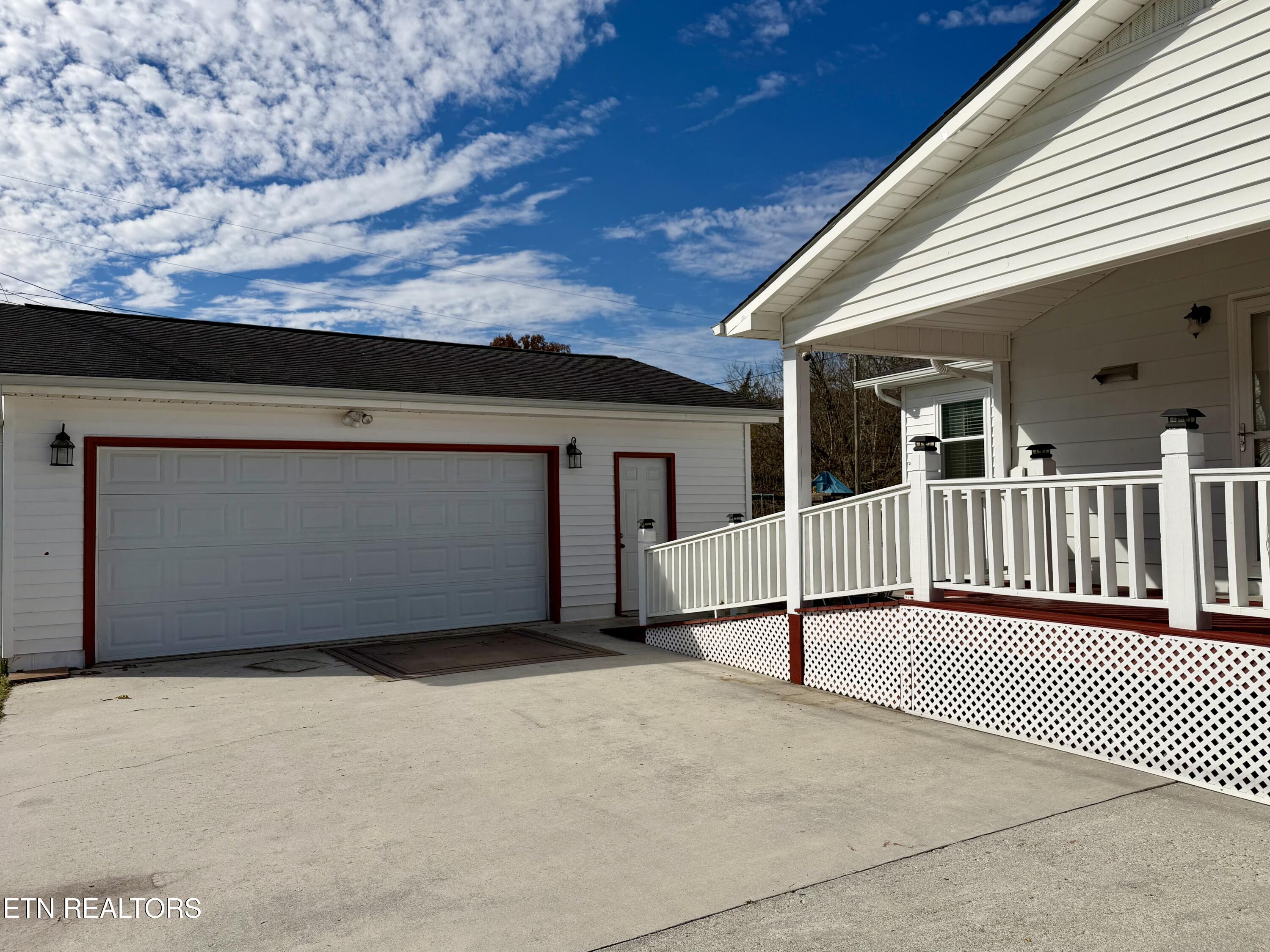 246 Valley View Road Lafollette TN 37766