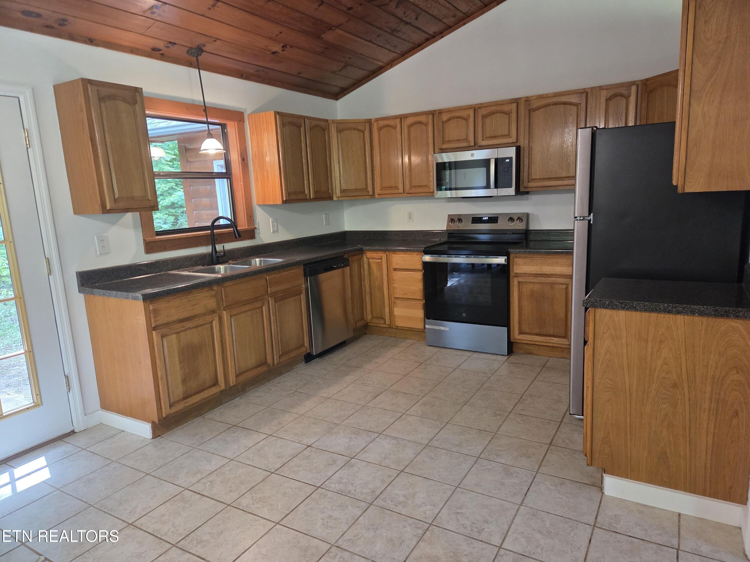 268 Burning Oaks Sevierville TN 37876