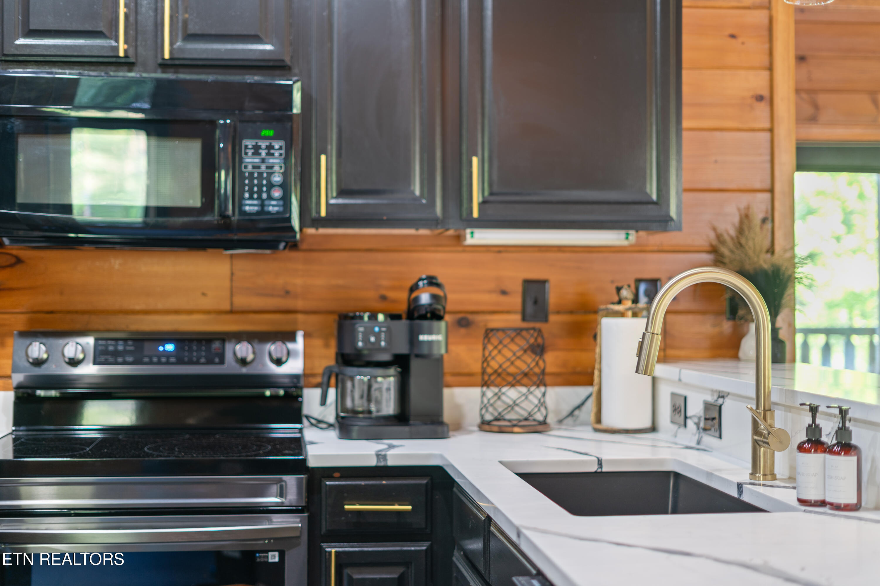 810 Great Smoky Way Gatlinburg TN 37738