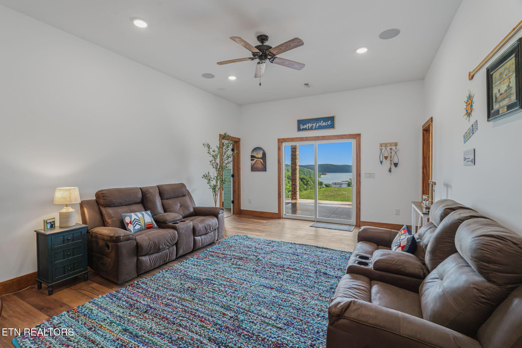 164 Kennedys Loop Lafollette TN 37766