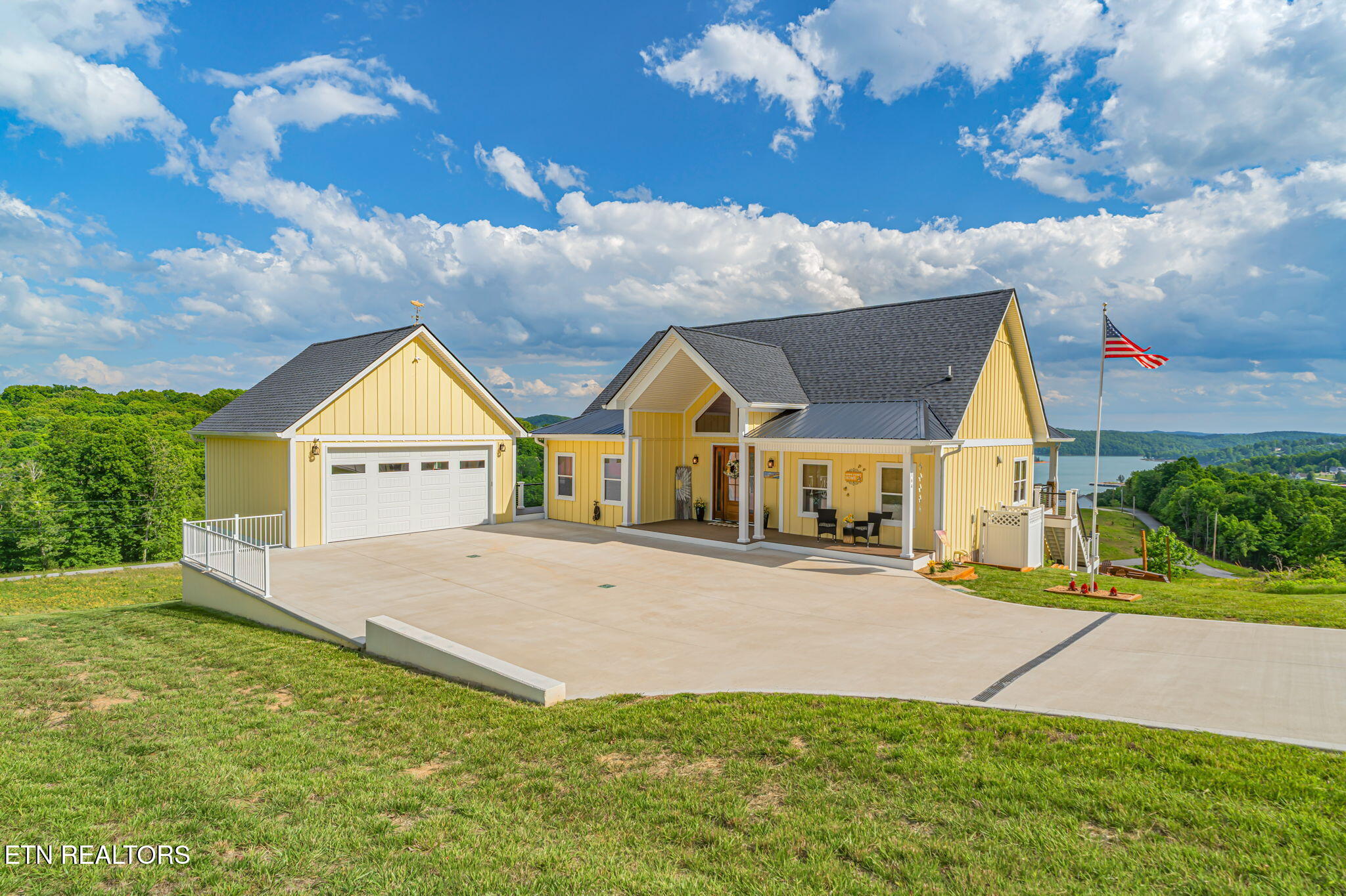 164 Kennedys Loop Lafollette TN 37766