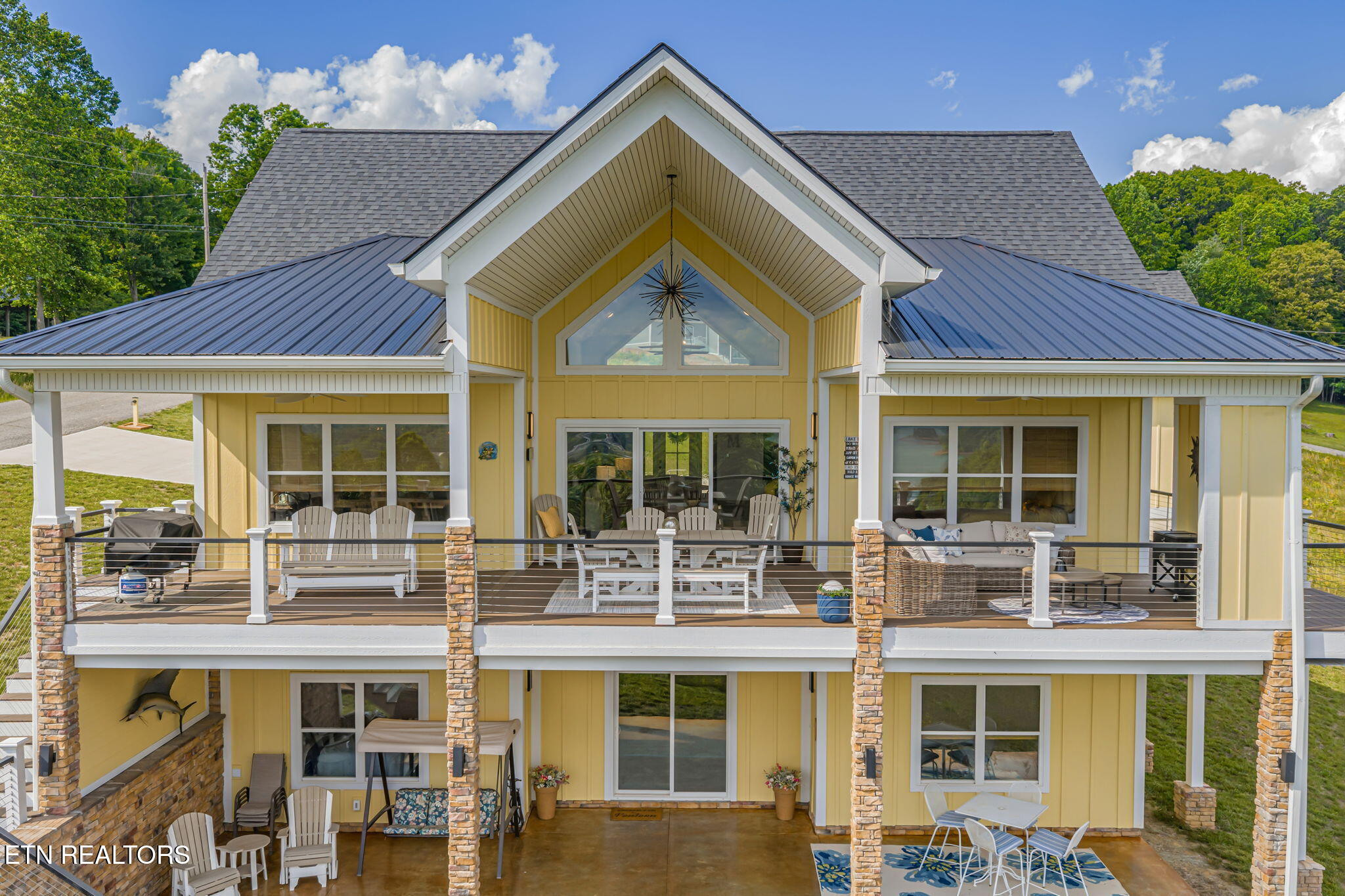 164 Kennedys Loop Lafollette TN 37766