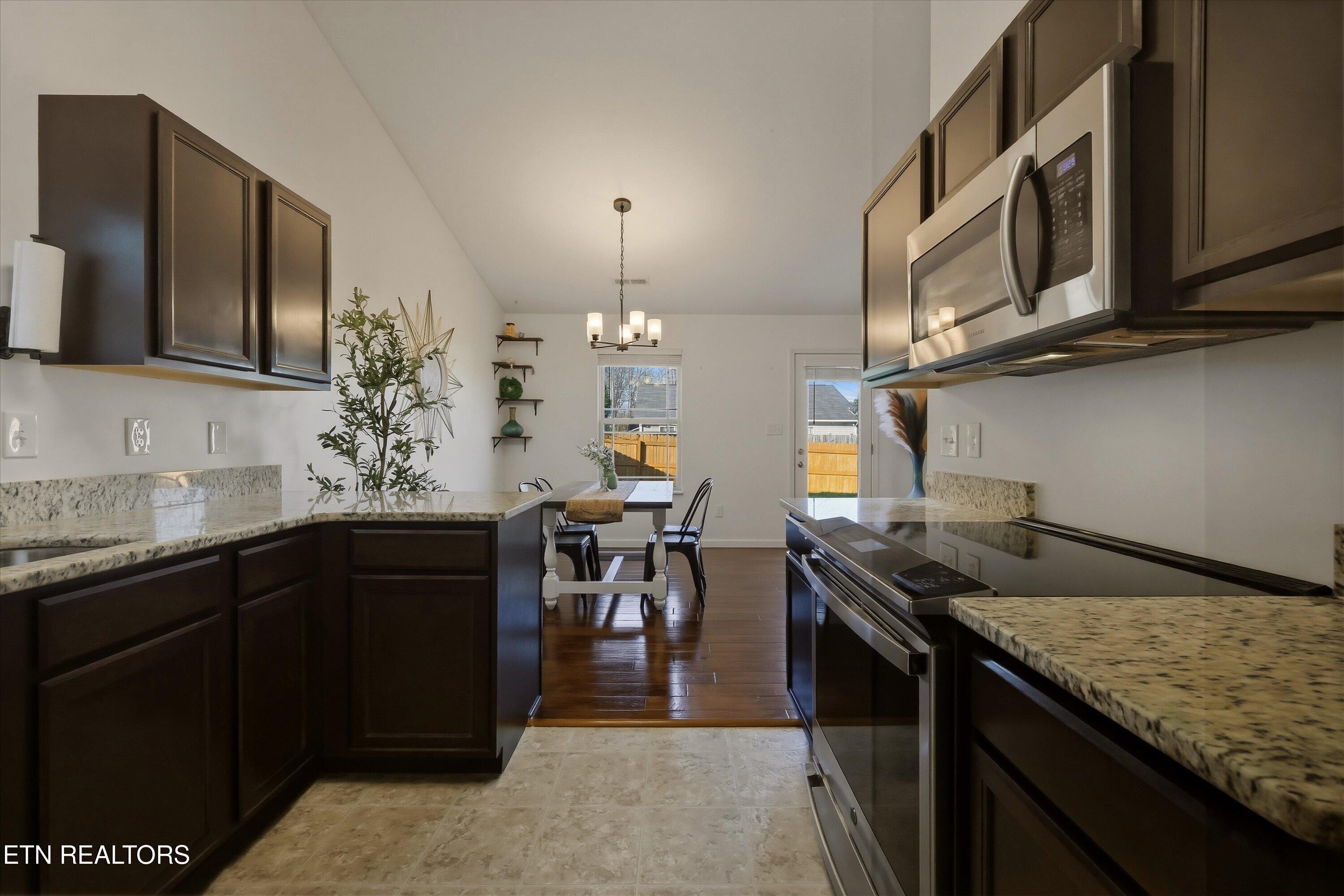 1711 Cove Oak Lane Knoxville TN 37909