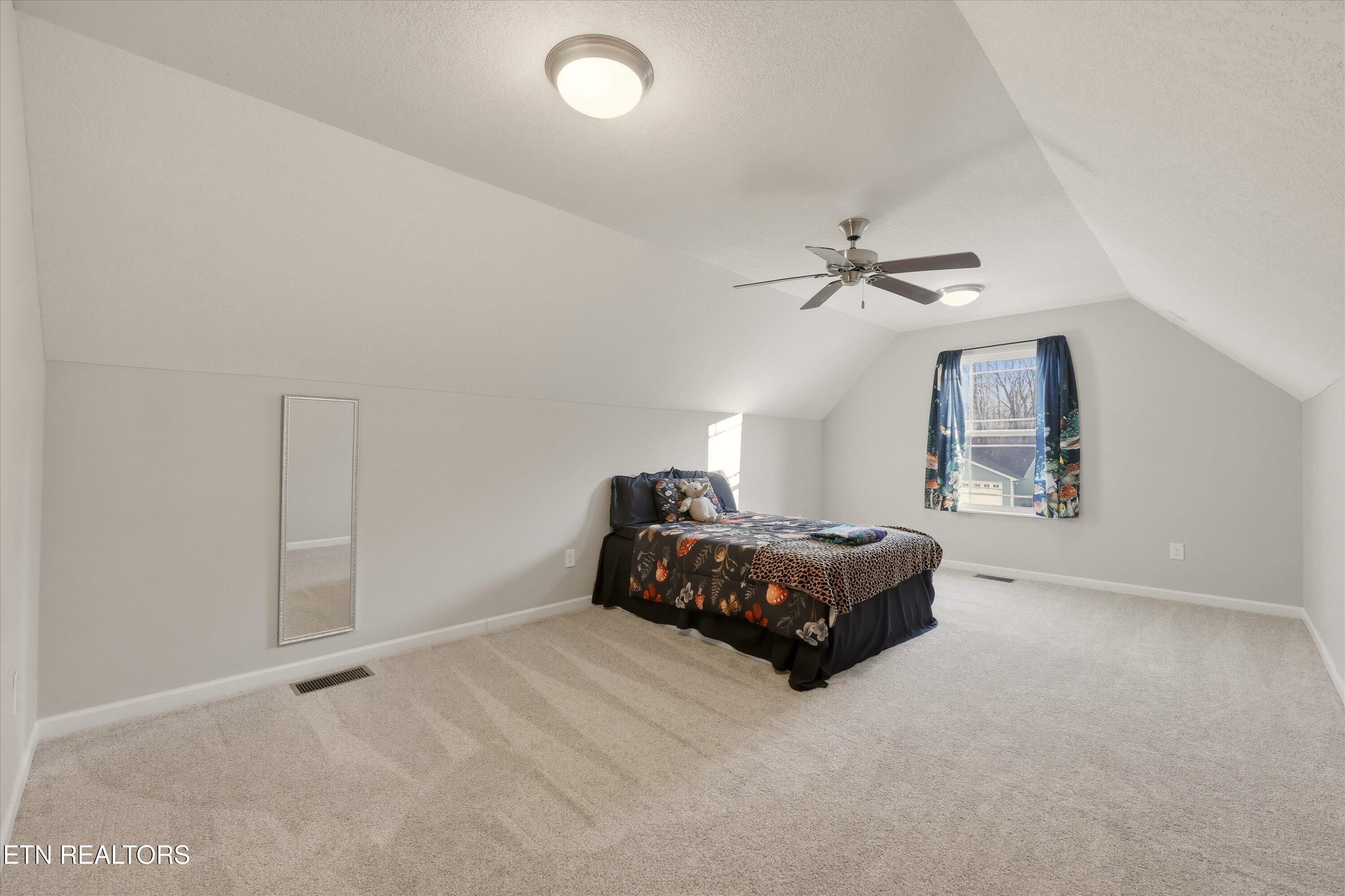 1711 Cove Oak Lane Knoxville TN 37909